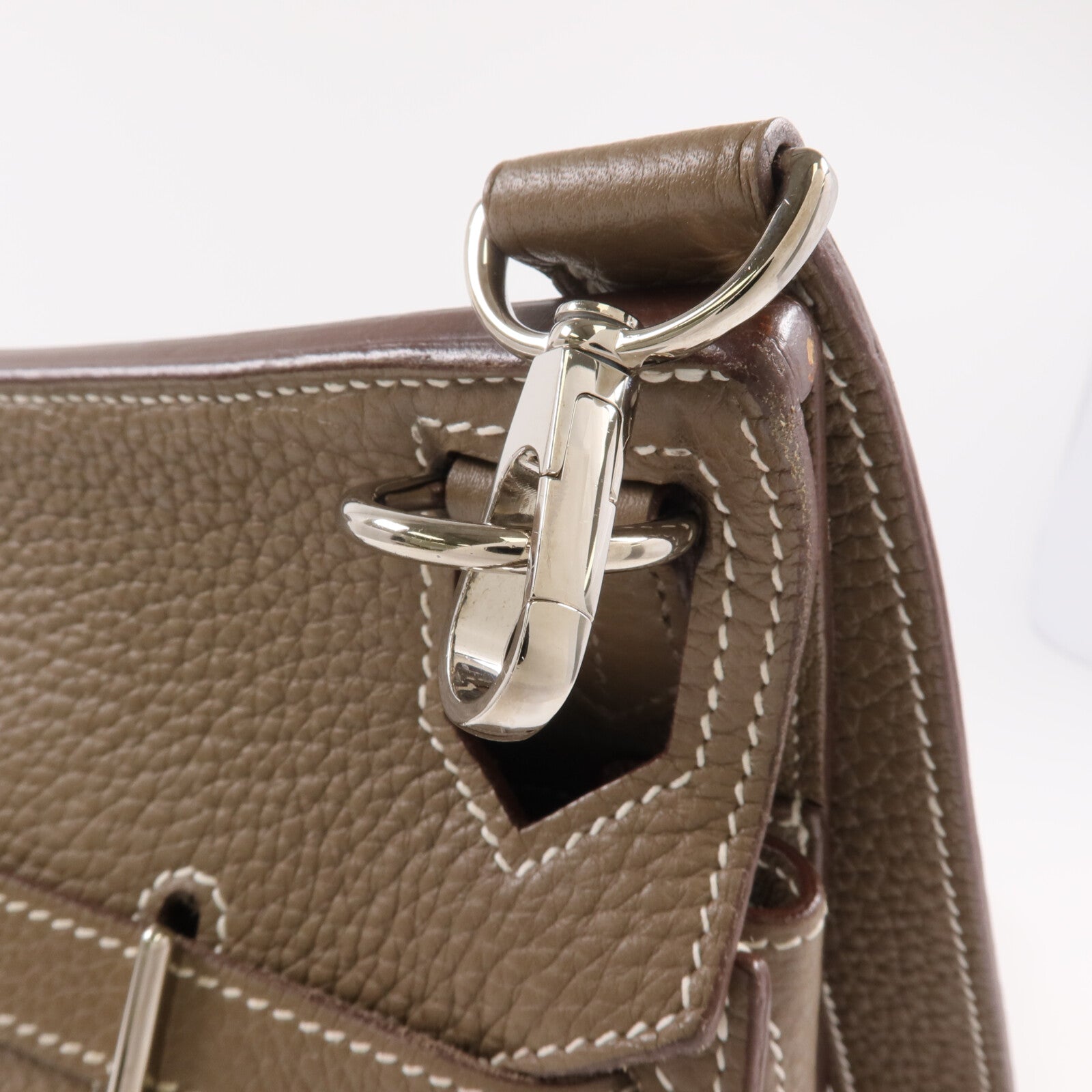 HERMES Togo皮革Jypsiere 28銀扣肩背袋Etoupe