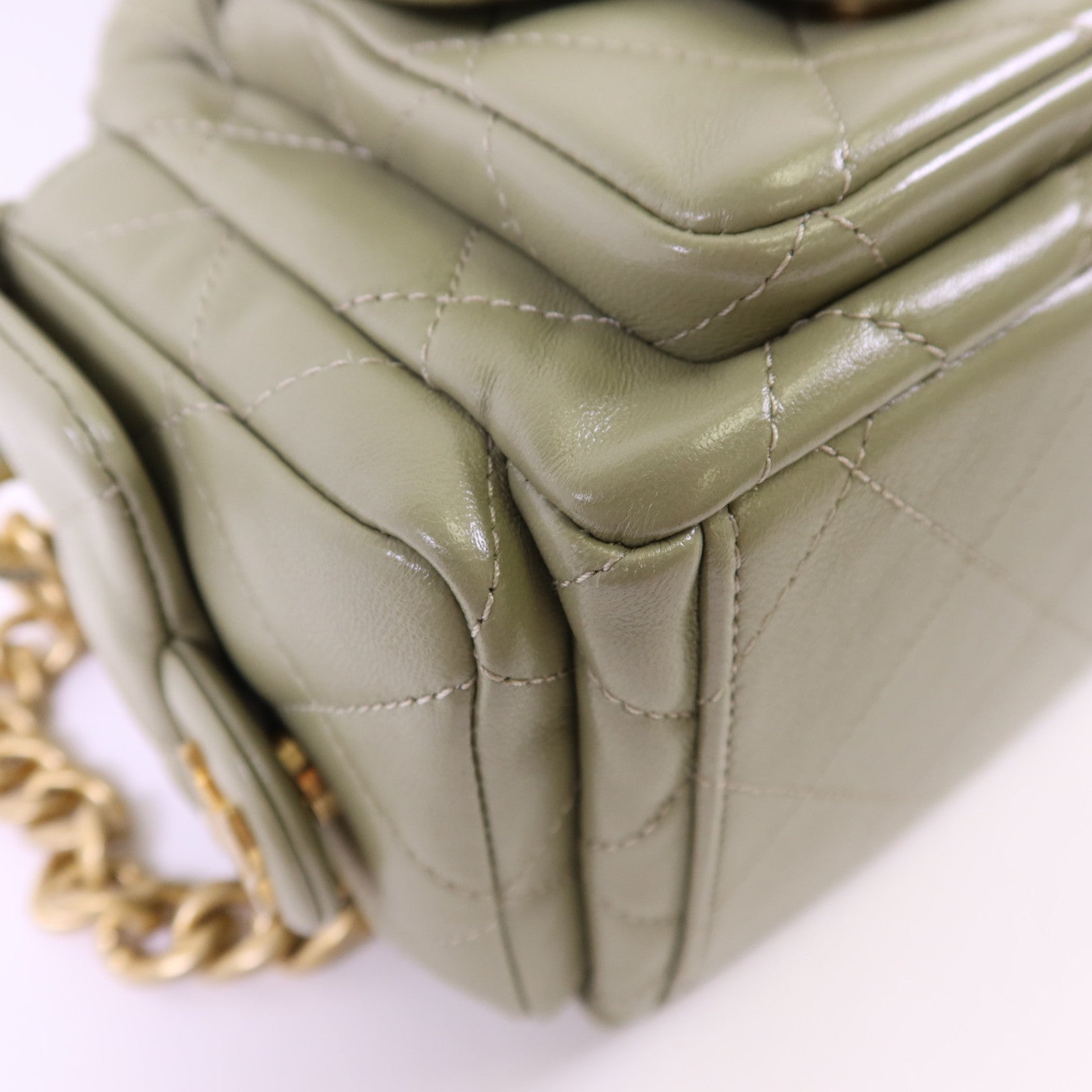 CHANEL 羊皮皮革Maxi Hobo Bag金扣鏈帶肩背袋