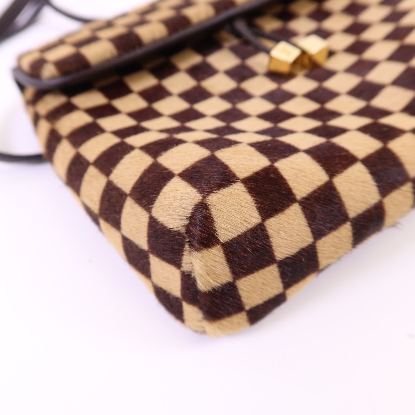 LOUIS VUITTON 馬毛/Harako皮革Damier Sauvage Gazelle Pochette金扣肩背袋