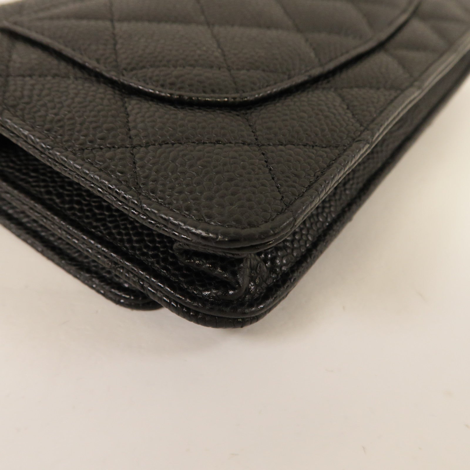 CHANEL 菱格Caviar皮革Wallet On Chain金扣鏈帶肩背袋黑色