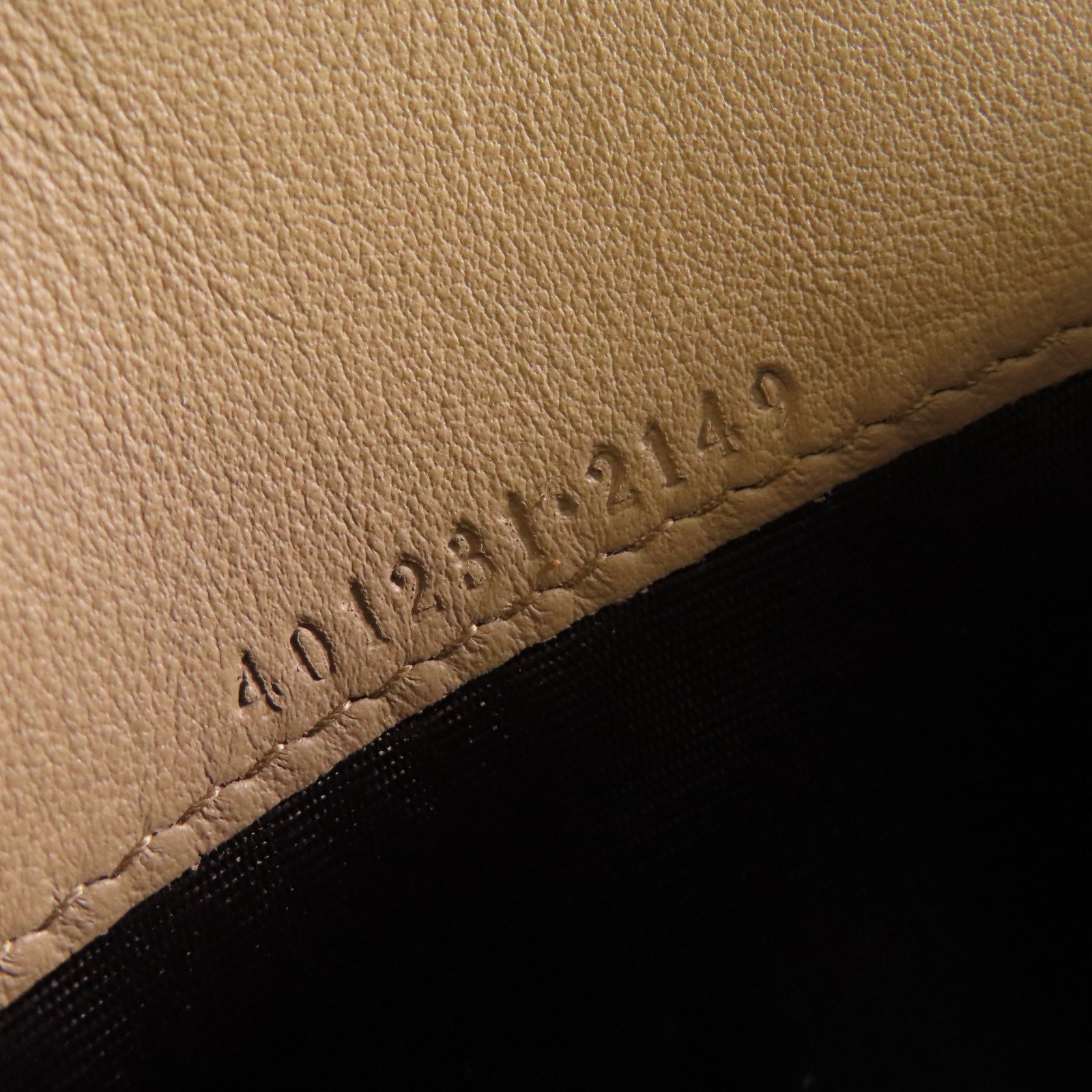 GUCCI 【激減優惠】塗層帆布Dionysus GG Supreme Shoulder Bag銀扣鏈帶肩背袋米色/烏木色