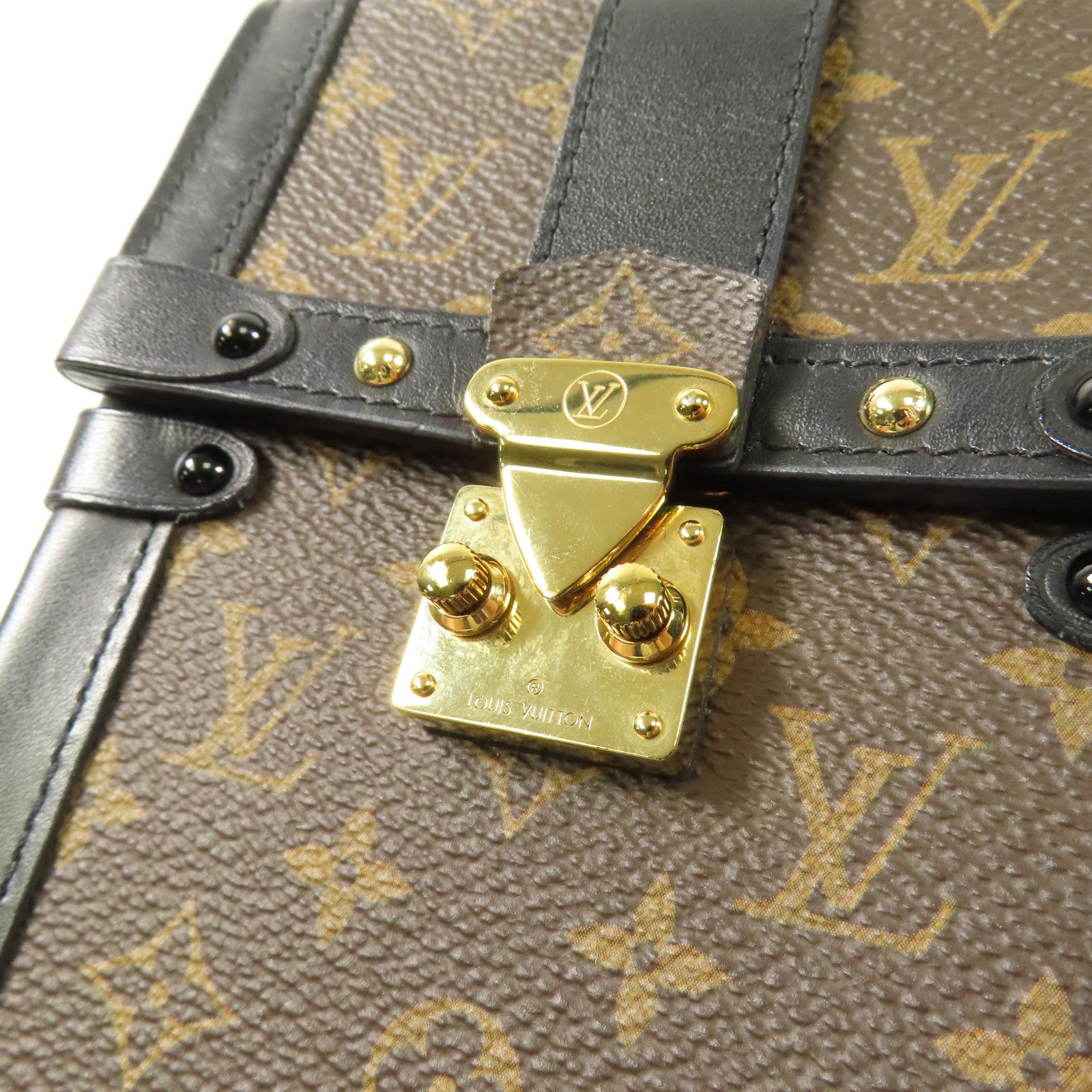 LOUIS VUITTON LV GHW Pochette Trunk Vertical Shoulder Bag Monogram M63913 Brown