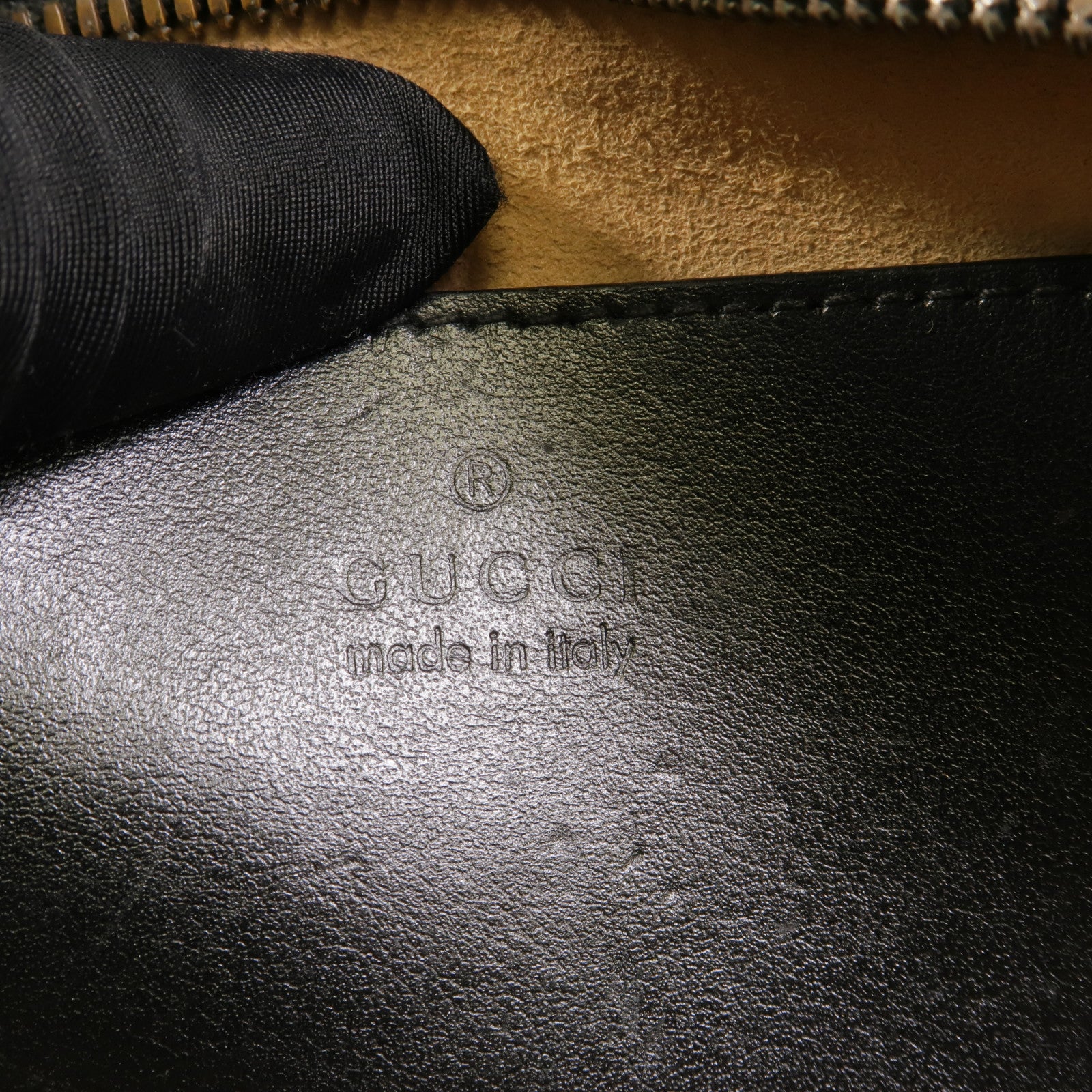 GUCCI 牛皮皮革GG Marmont肩背袋