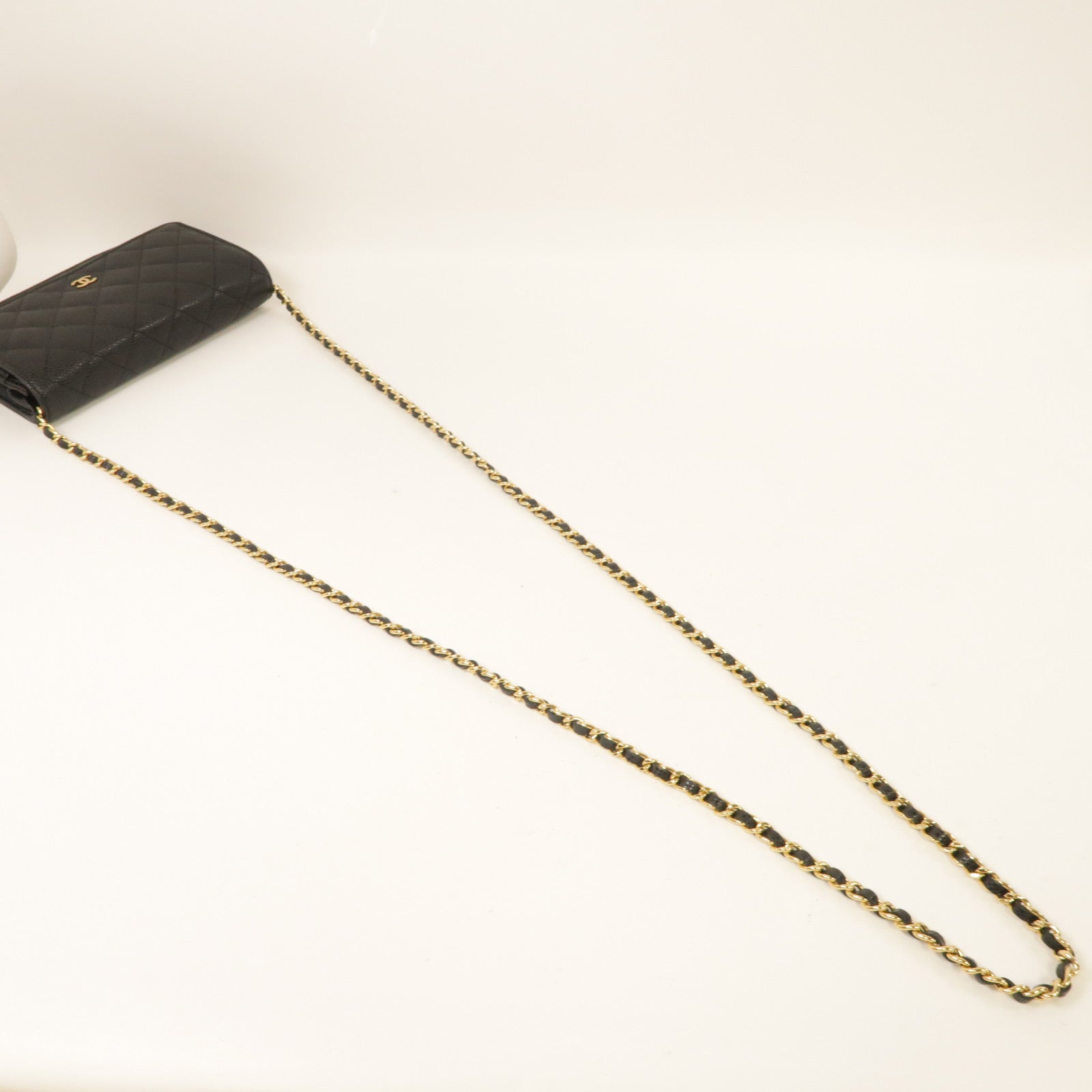 CHANEL 菱格Caviar皮革Wallet On Chain金扣鏈帶肩背袋黑色