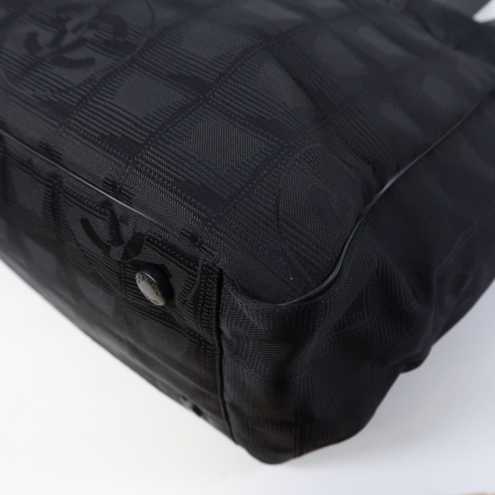 CHANEL 【激減優惠】尼龍New Travel Line Shoulder Bag肩背袋黑色
