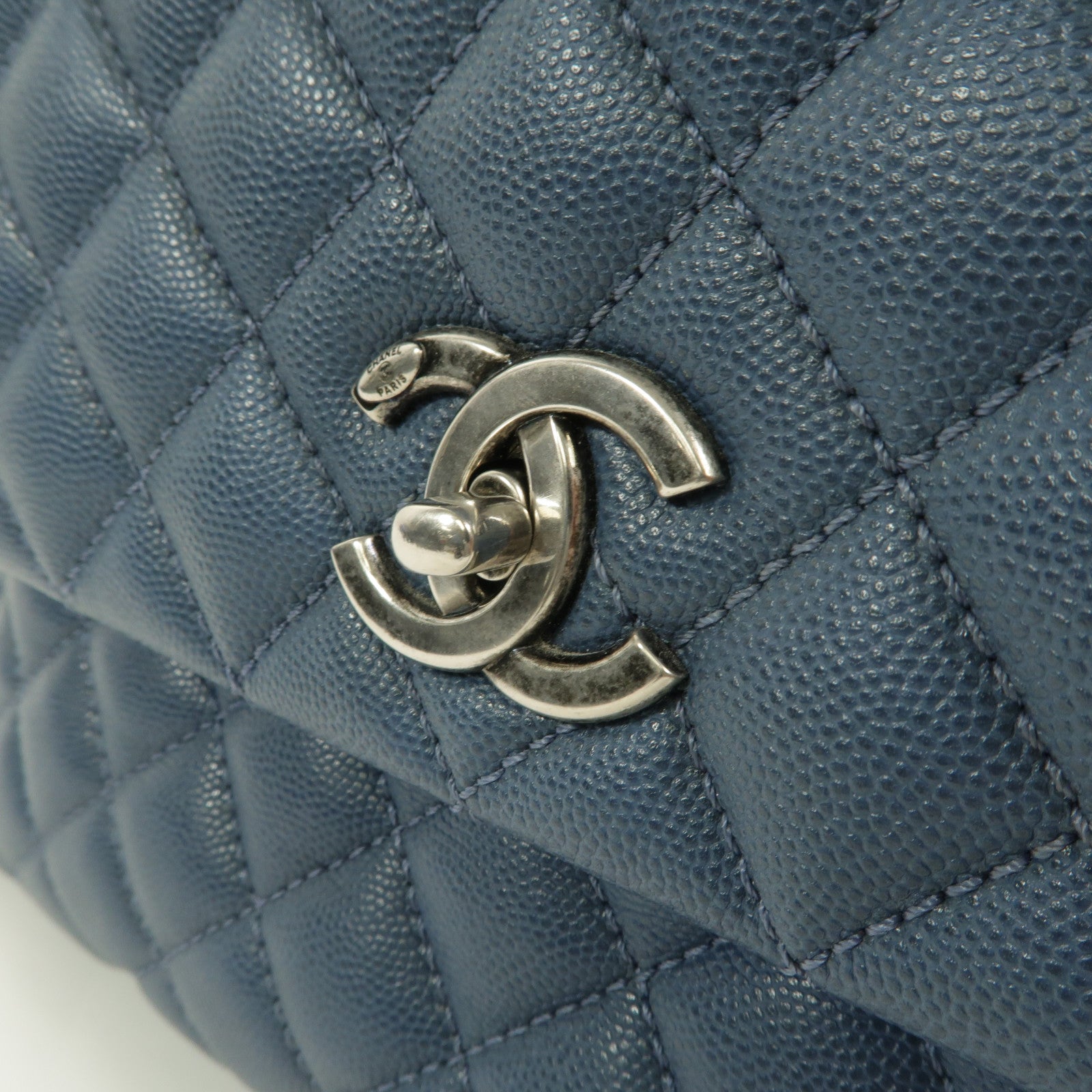 CHANEL 牛皮皮革Coco Handle Large鏈帶手挽肩背兩用袋