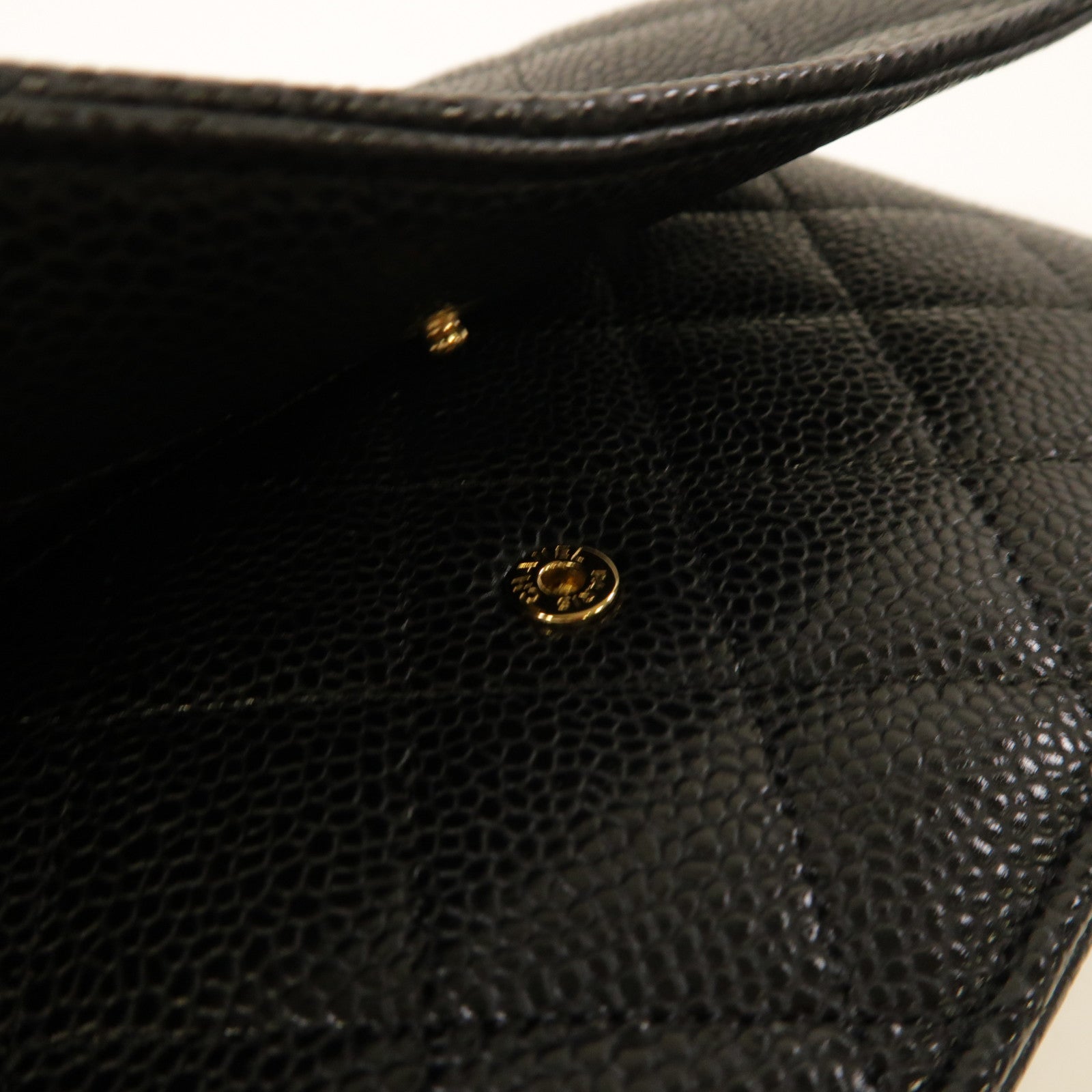 CHANEL 菱格Caviar皮革Wallet On Chain金扣鏈帶肩背袋黑色