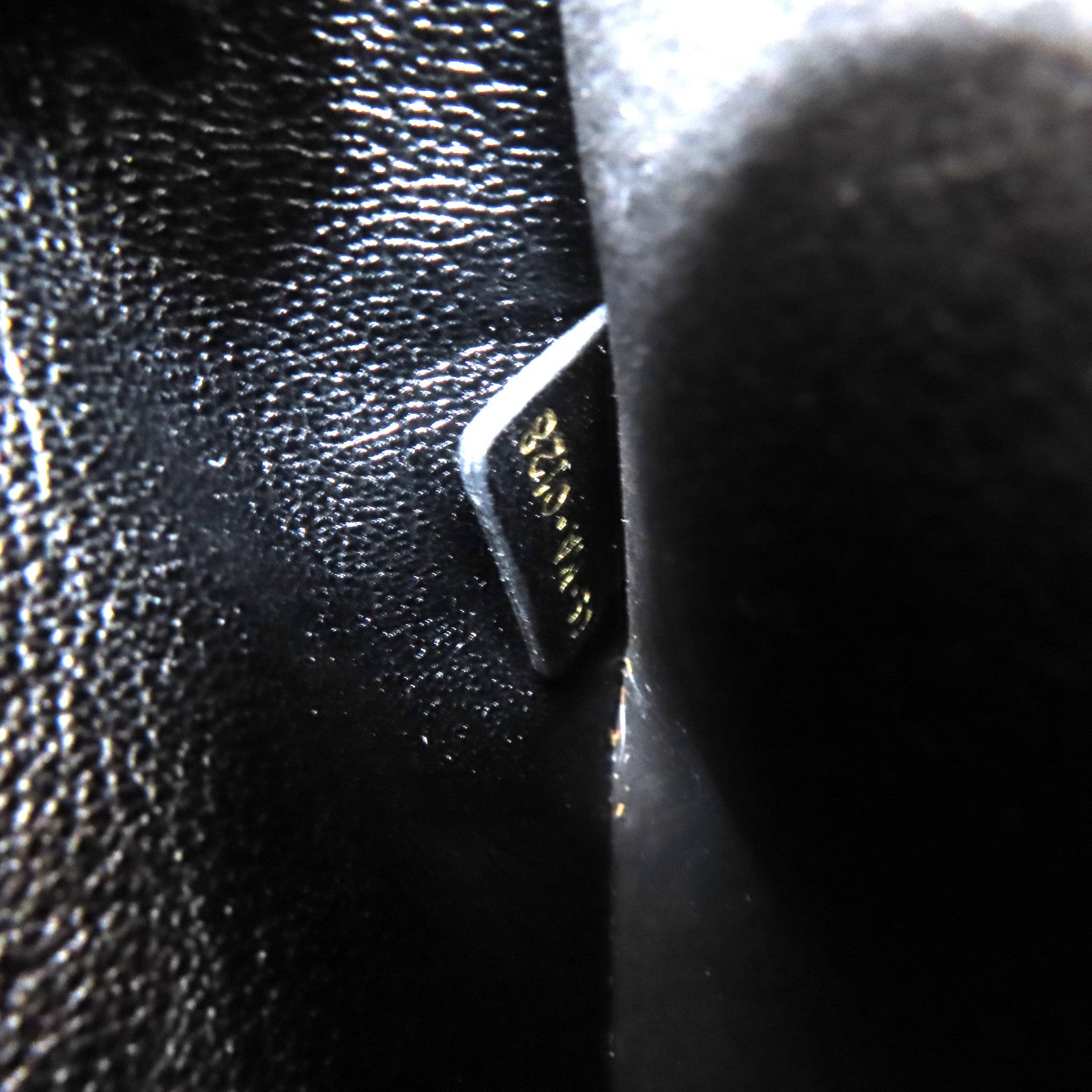 Dior 牛皮皮革J'ADIOR金扣肩背袋黑色