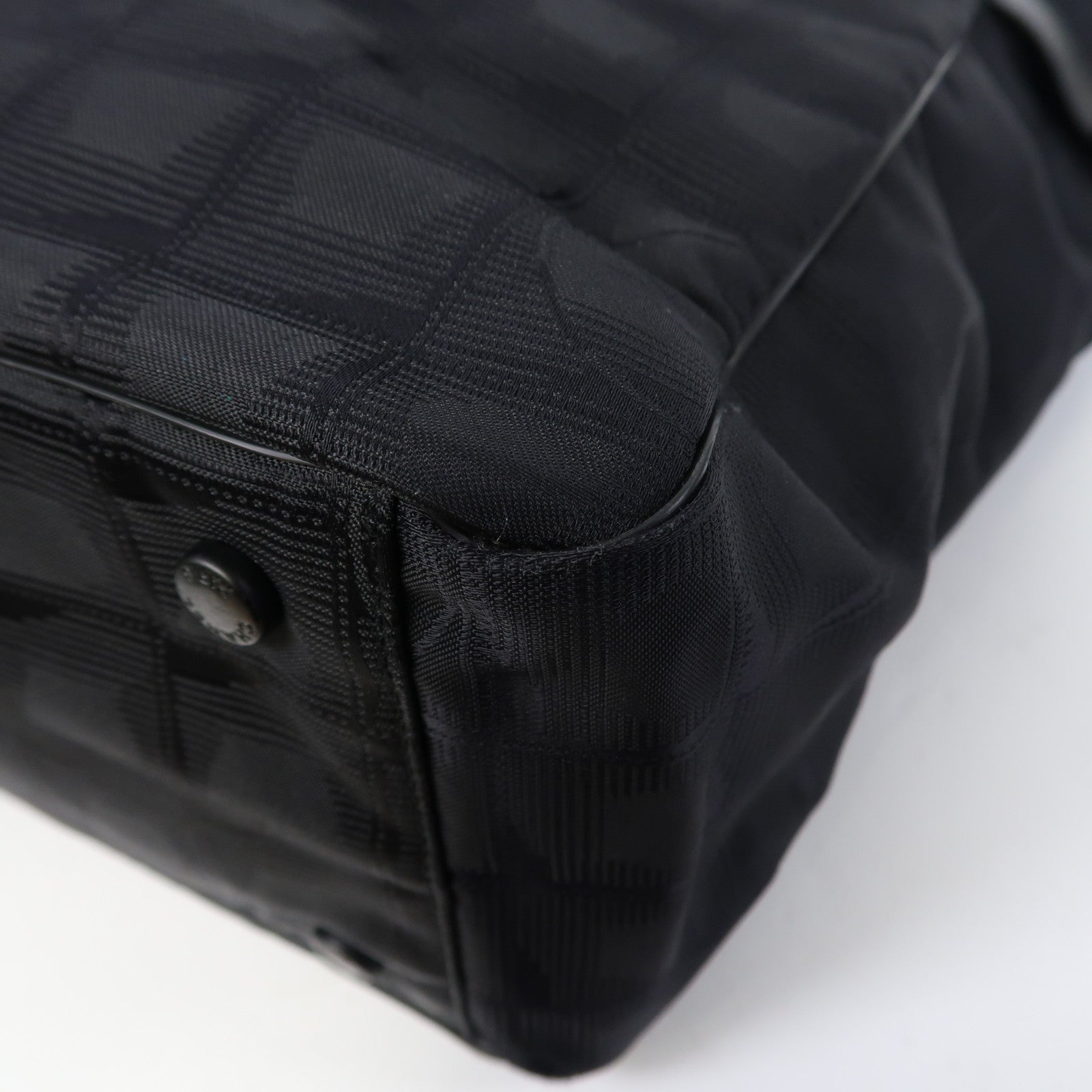 CHANEL 【激減優惠】尼龍New Travel Line Shoulder Bag肩背袋黑色
