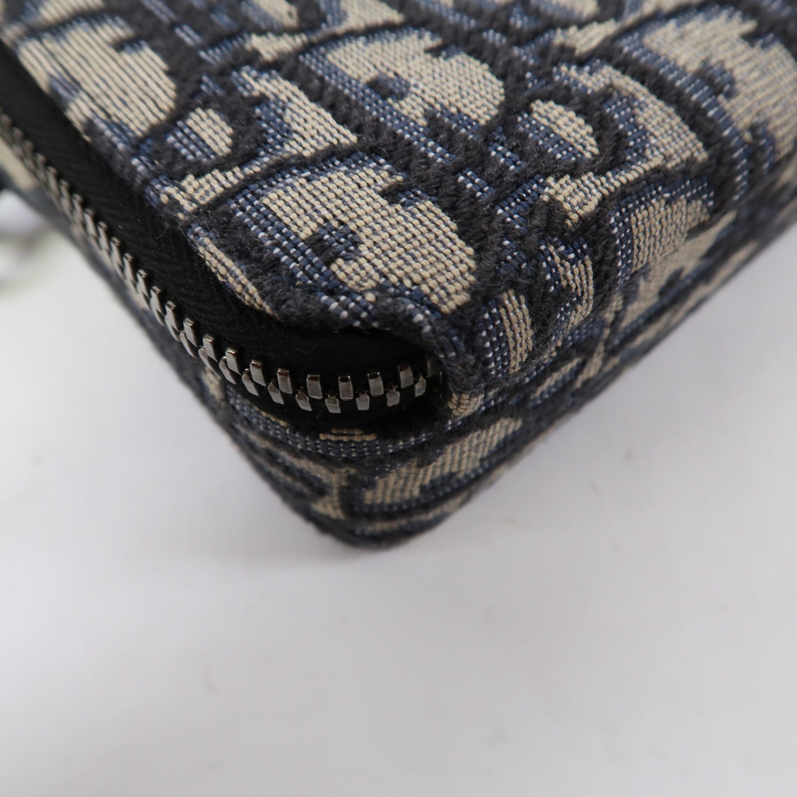 Dior 帆布Zipped Pouch with Strap銀扣肩背袋黑色