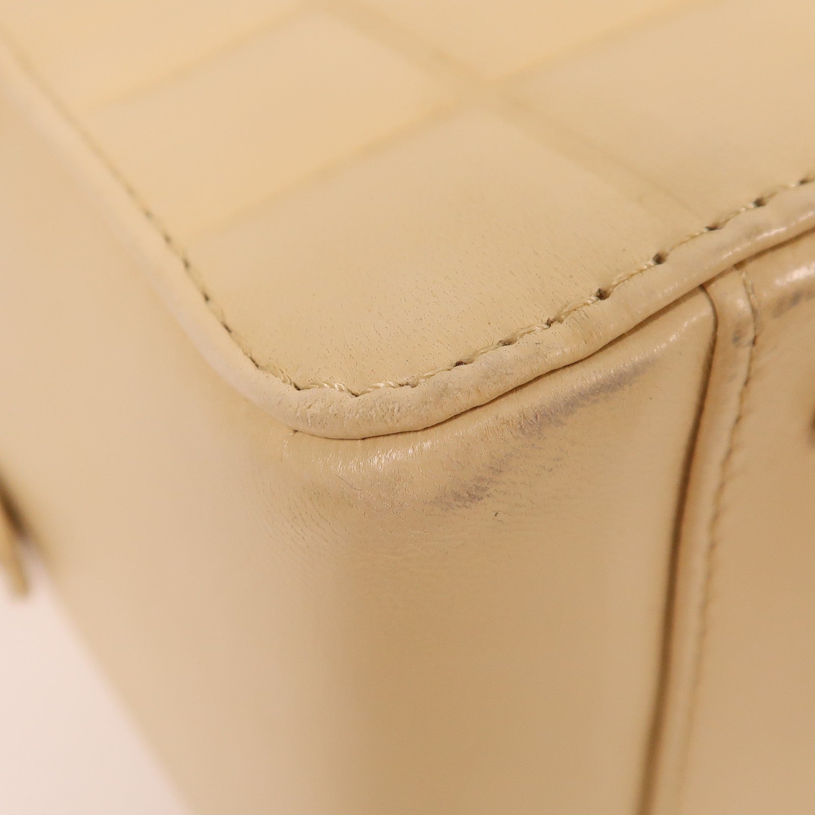 CHANEL 牛皮皮革Chocolate Bar Shoulder Bag金扣鏈帶肩背袋