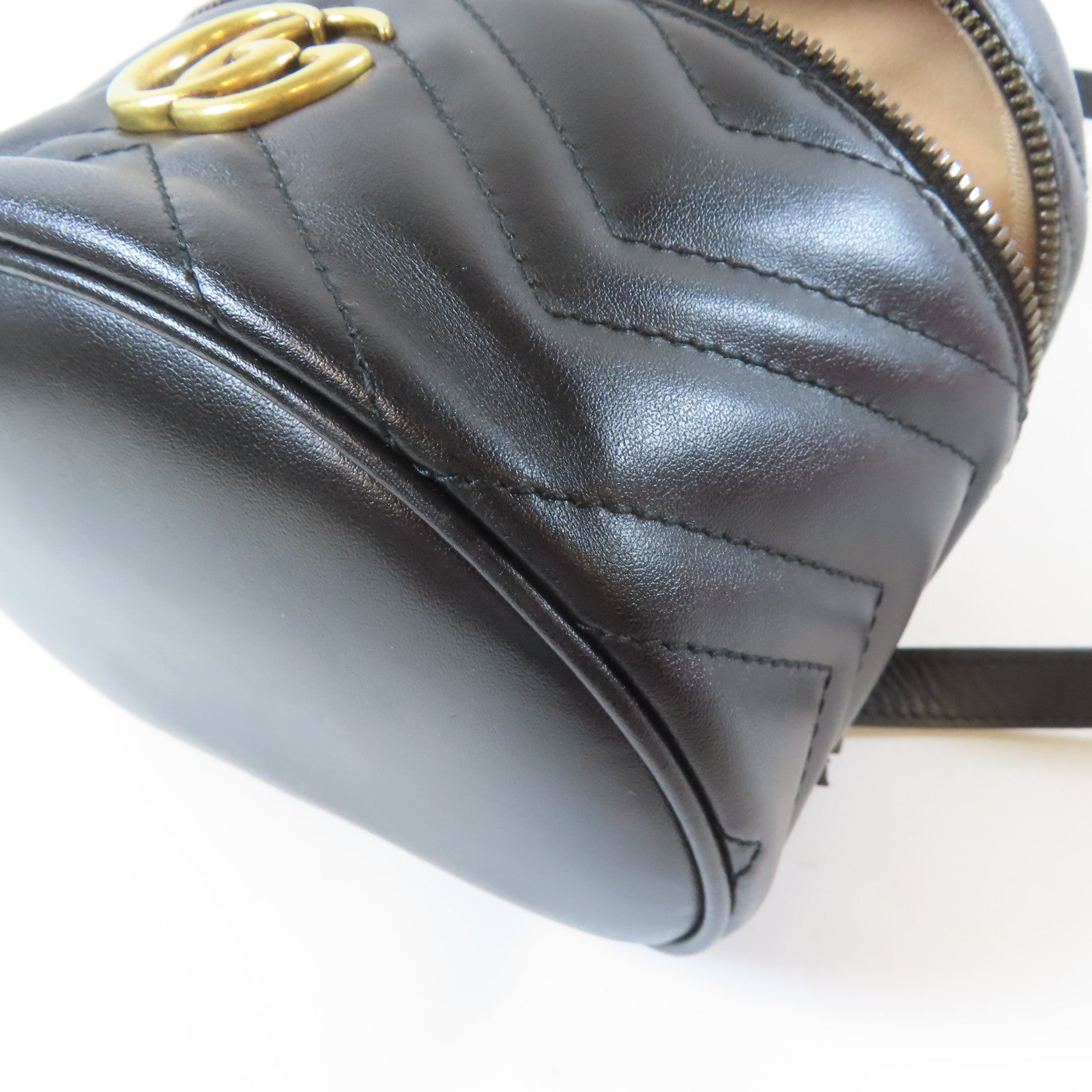 GUCCI 牛皮皮革GG Marmont Backpack金扣背包黑色