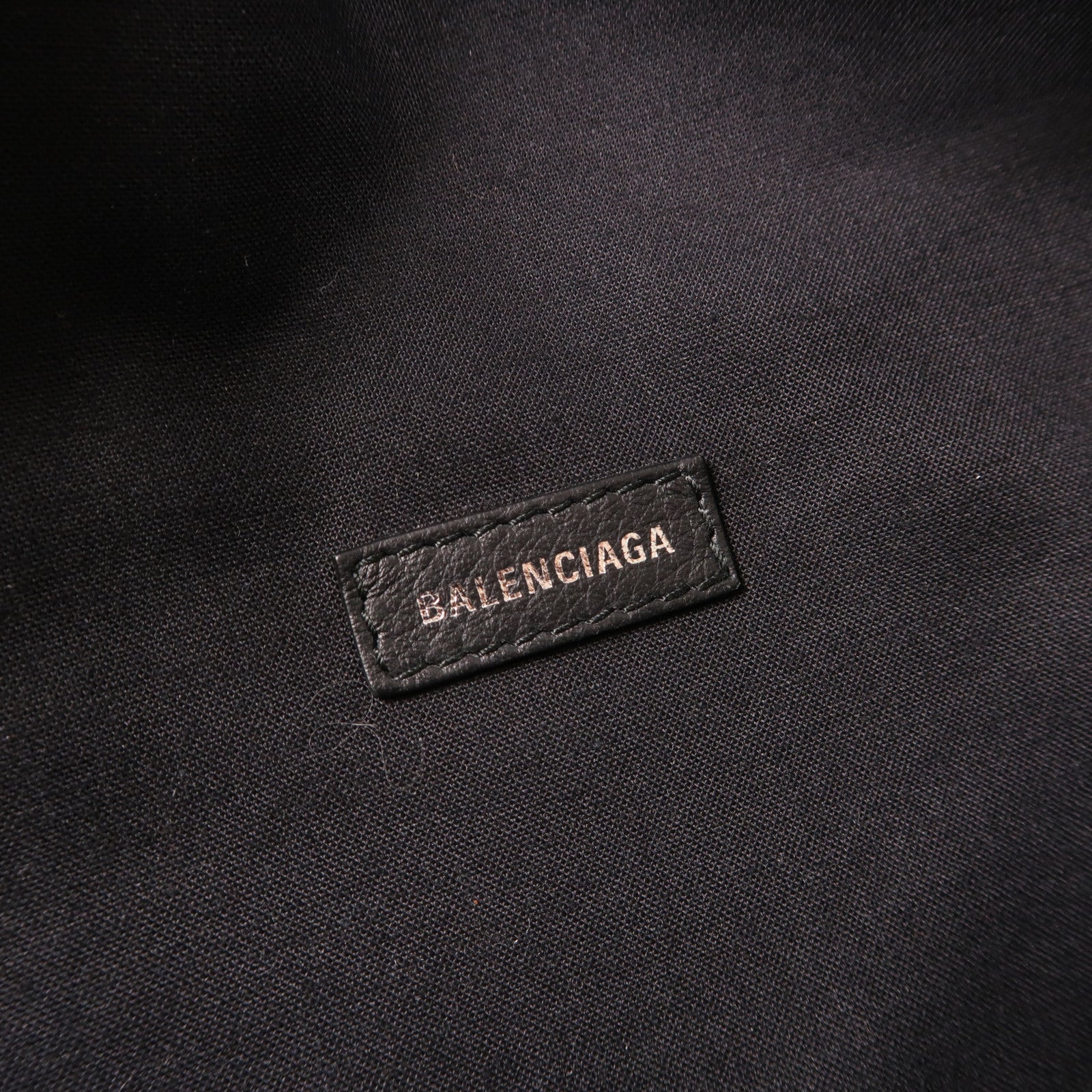 BALENCIAGA 牛皮皮革Waist Bag銀扣腰包白色