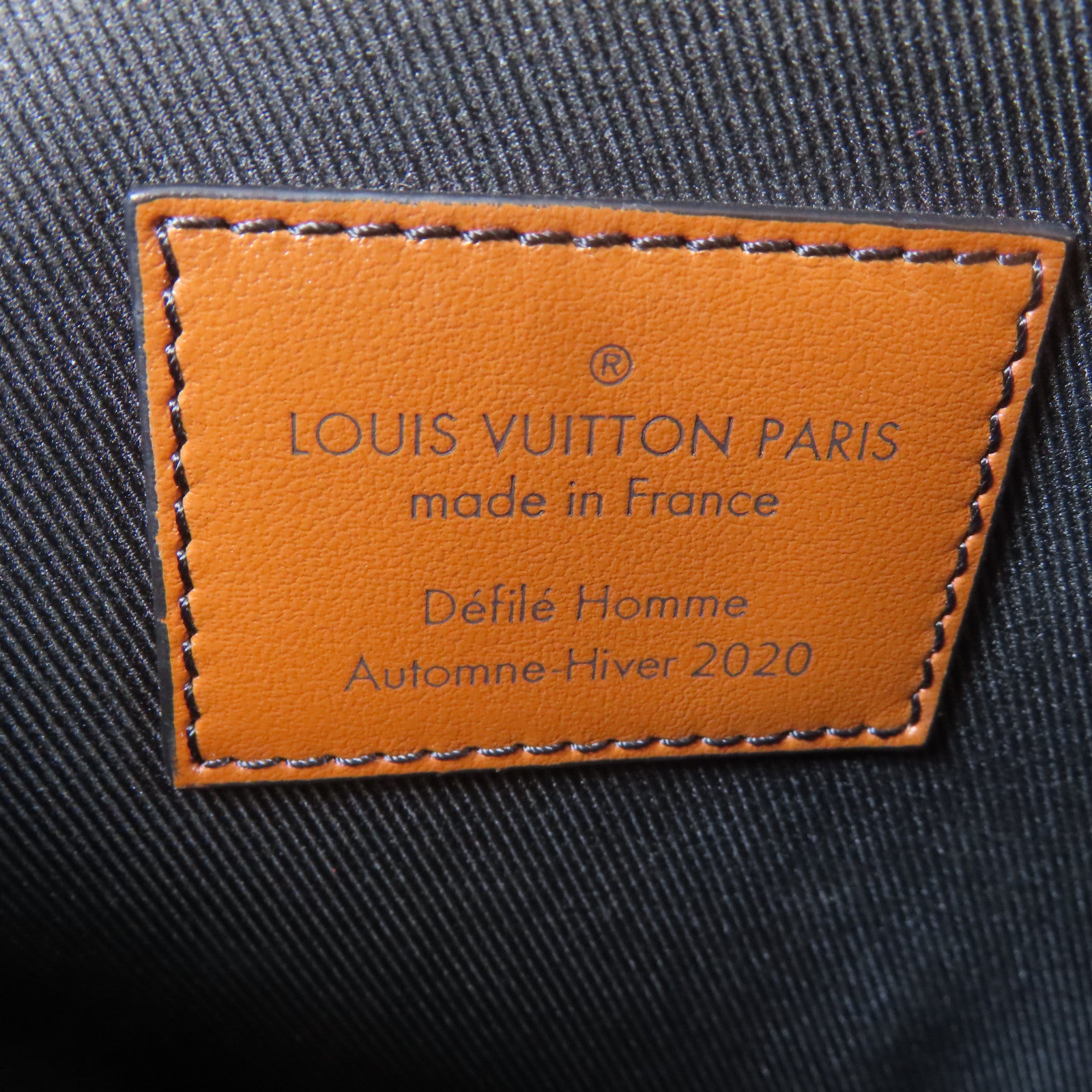 LOUIS VUITTON Monogram Eclipse Volga On Strap銀扣肩背袋黑色/藍色
