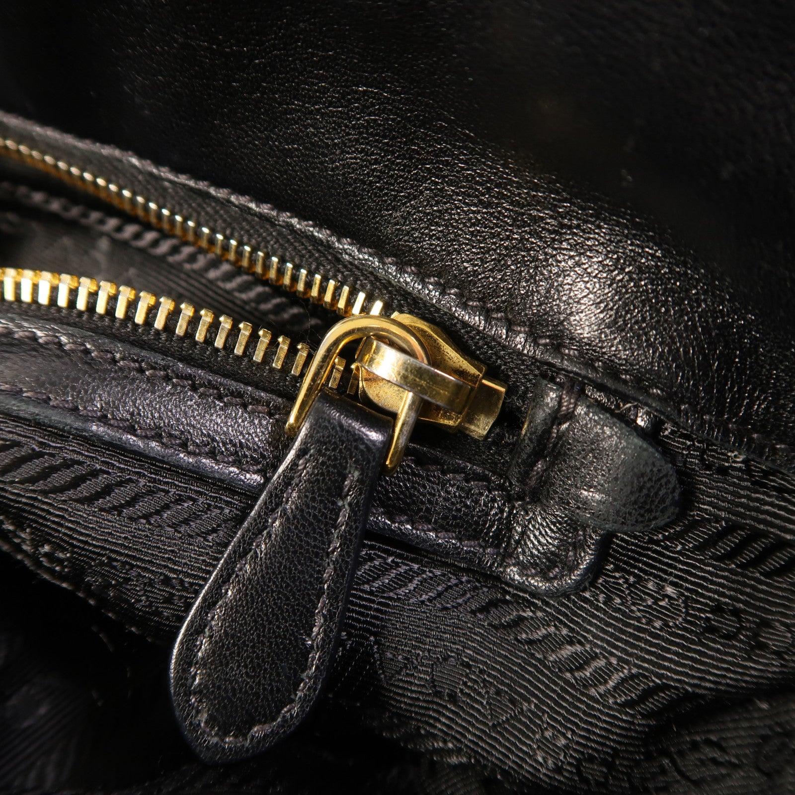 PRADA 尼龍2 Way Shoulder金扣手挽肩背兩用袋
