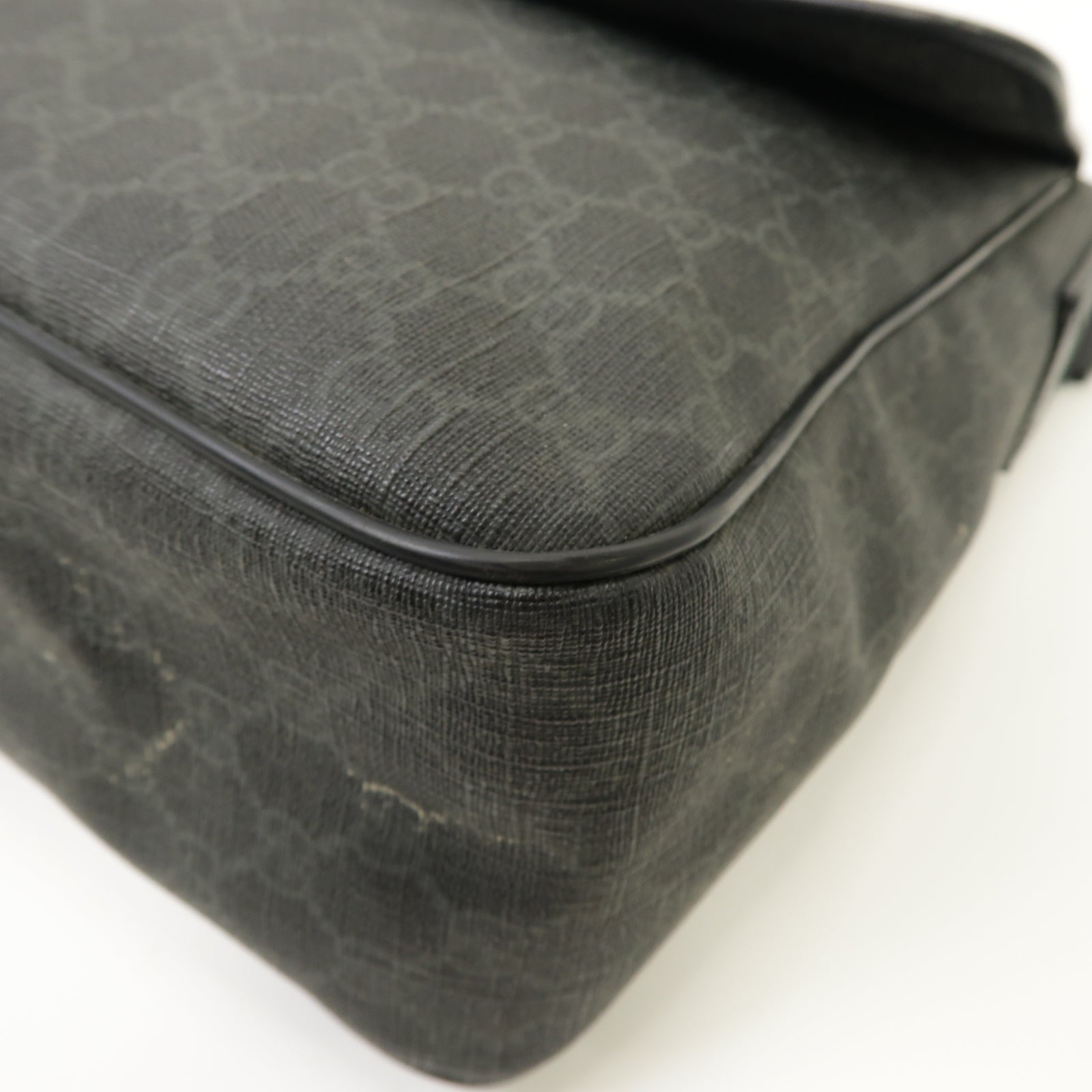 GUCCI 塗層帆布Shoulder Bag肩背袋黑色