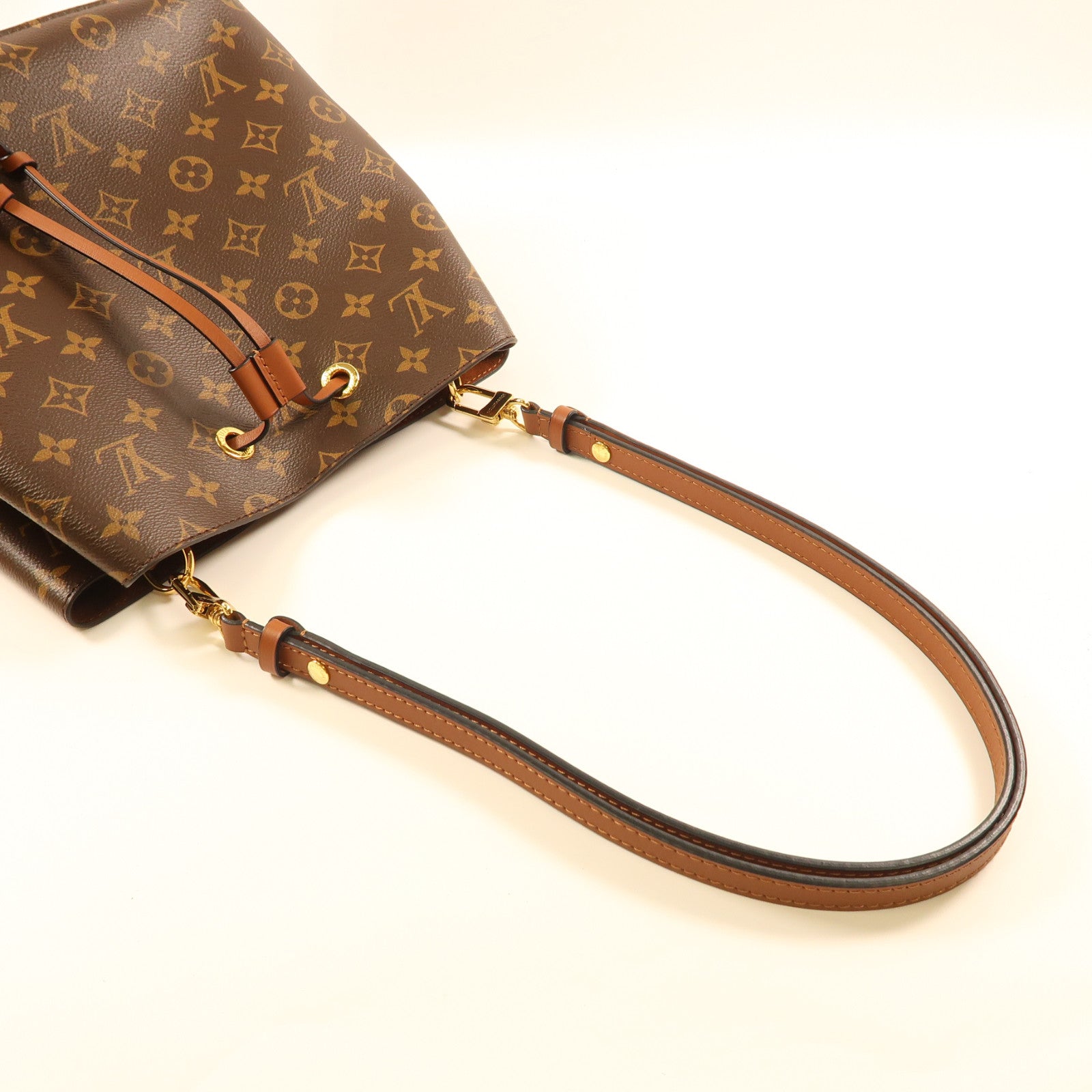 LOUIS VUITTON Monogram Neo Noe MM金扣肩背袋啡色