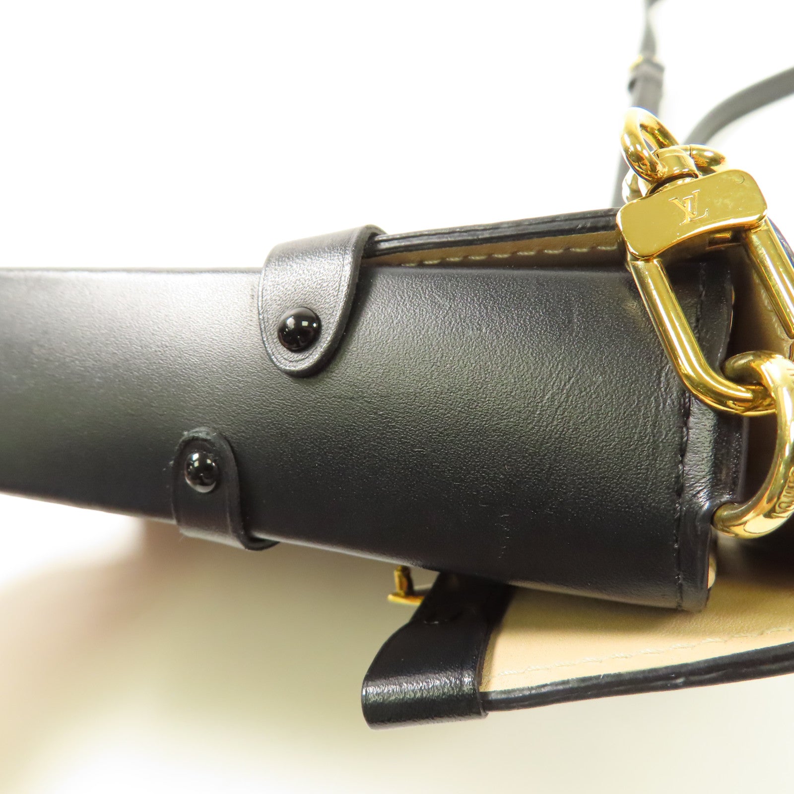 LOUIS VUITTON LV GHW Pochette Trunk Vertical Shoulder Bag Monogram M63913 Brown