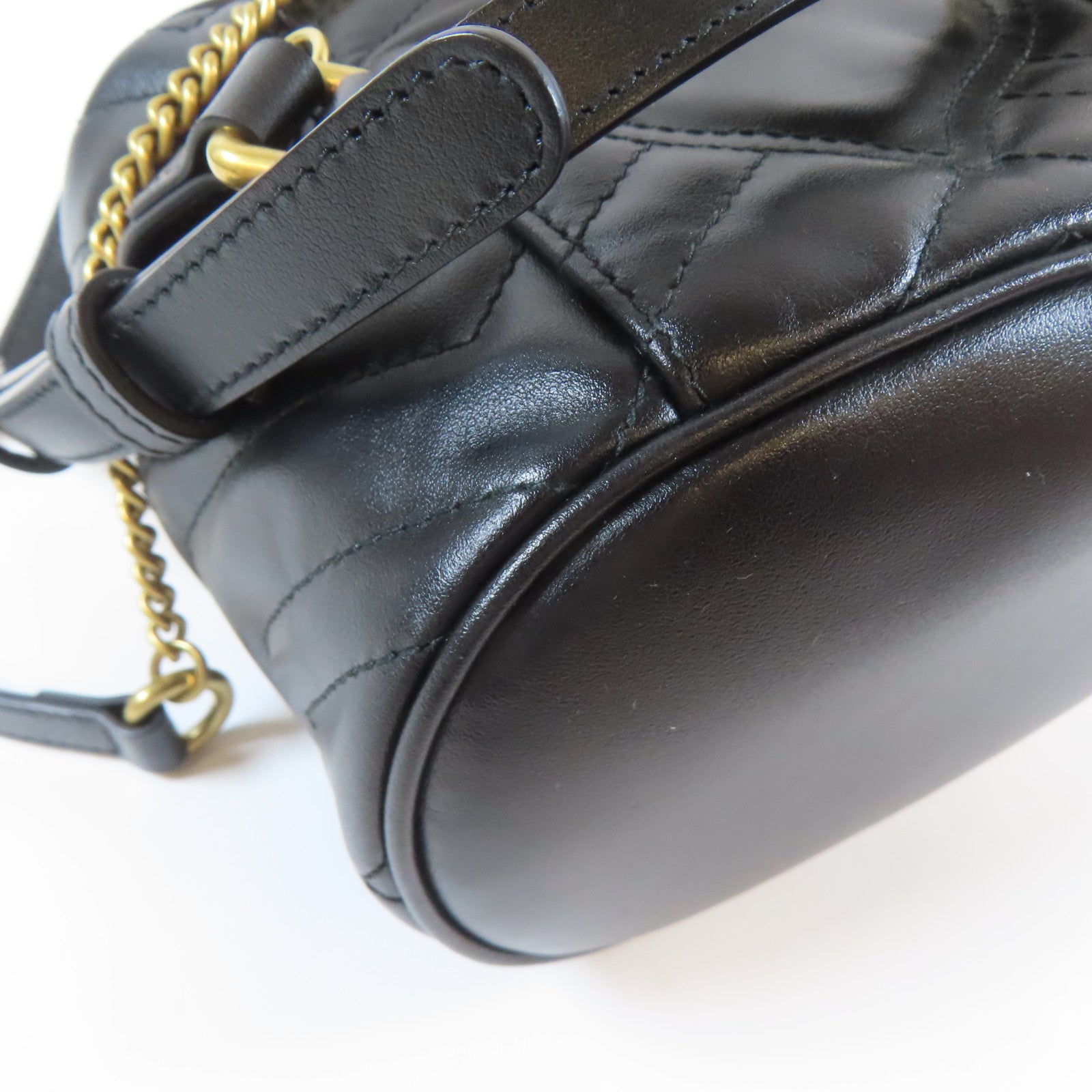 GUCCI 牛皮皮革GG Marmont Backpack金扣背包黑色