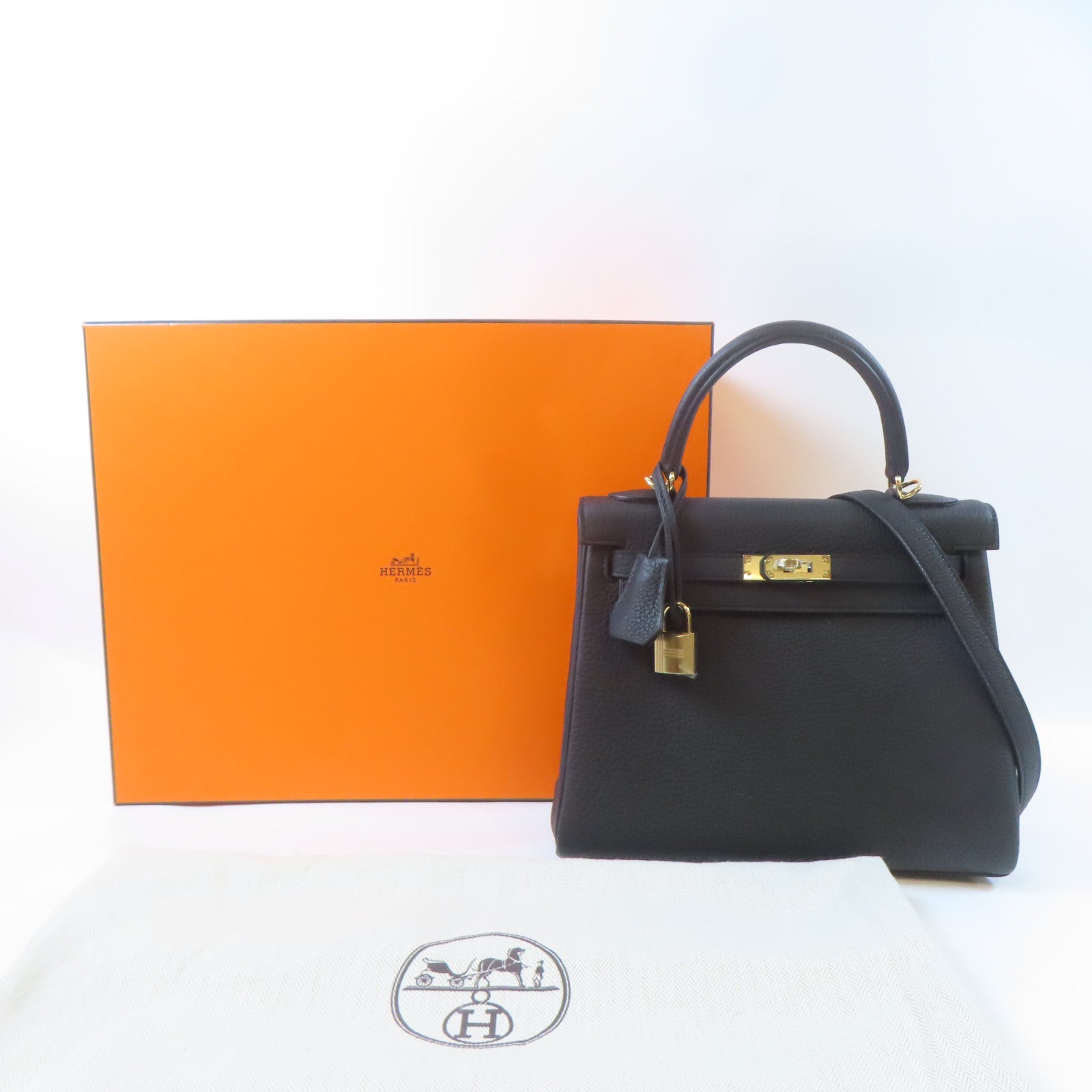 HERMES (PRICE DOWN) GHW Kelly 25 2 Way Shoulder Handbag Togo Leather Noir Black