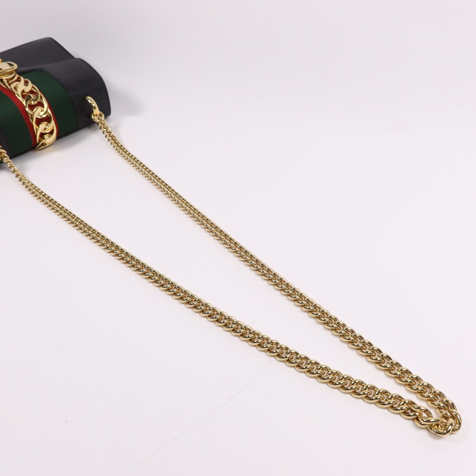 GUCCI 【激減優惠】牛皮皮革Syvie Mini金扣鏈帶肩背袋