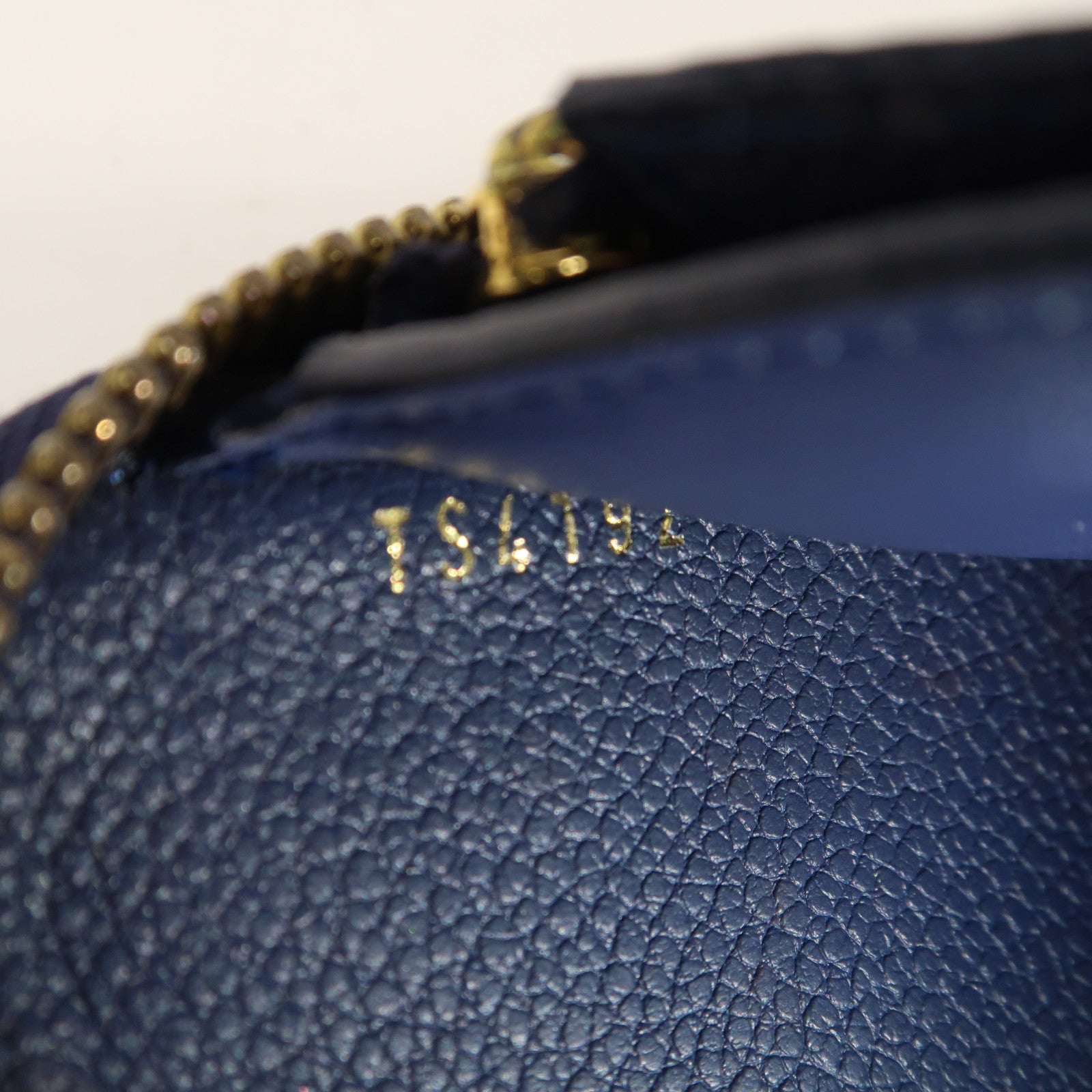 LOUIS VUITTON Monogram Empreinte Secret Compact Wallet金扣拉鍊錢包深藍色