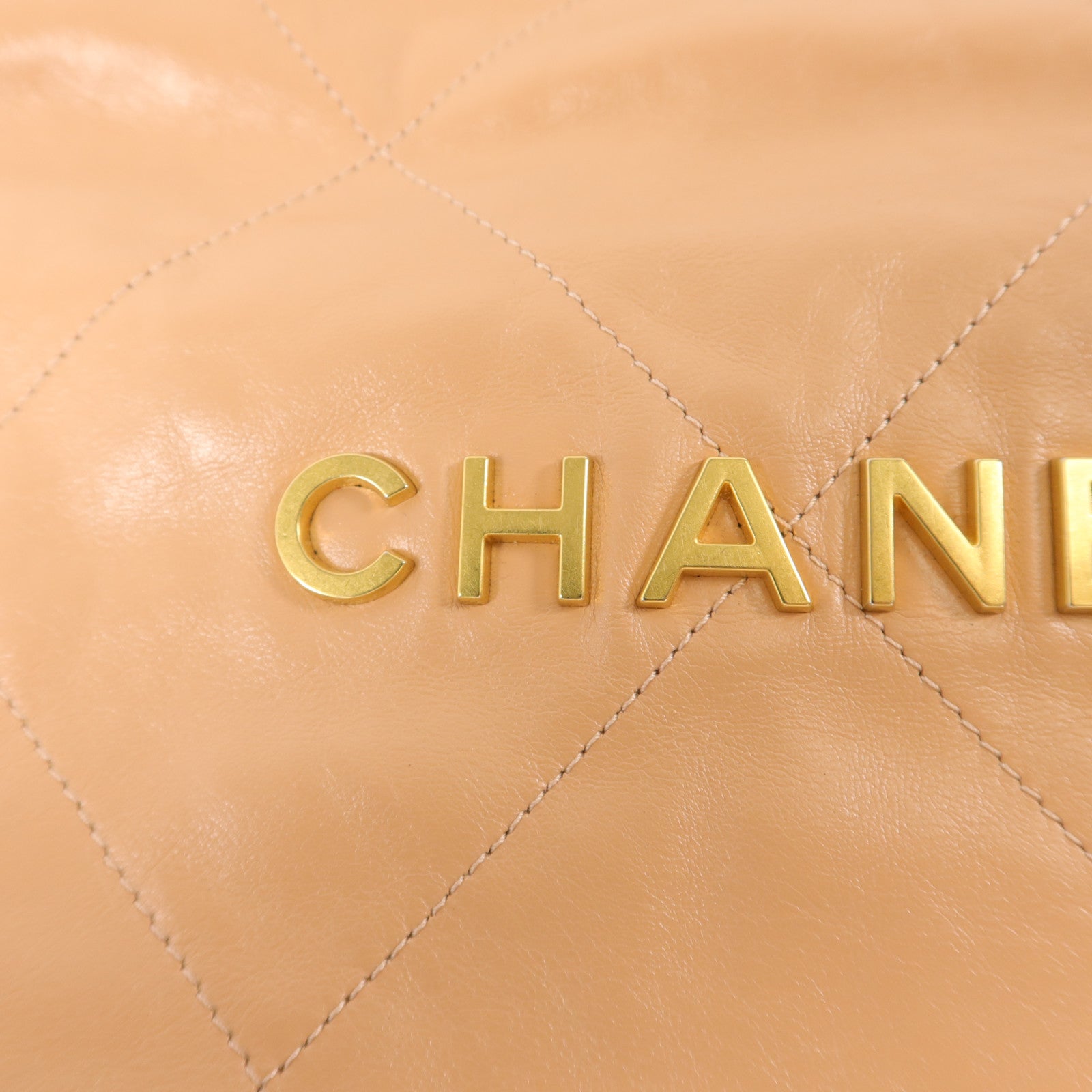 CHANEL 牛皮皮革Chanel 22 Small鏈帶肩背袋