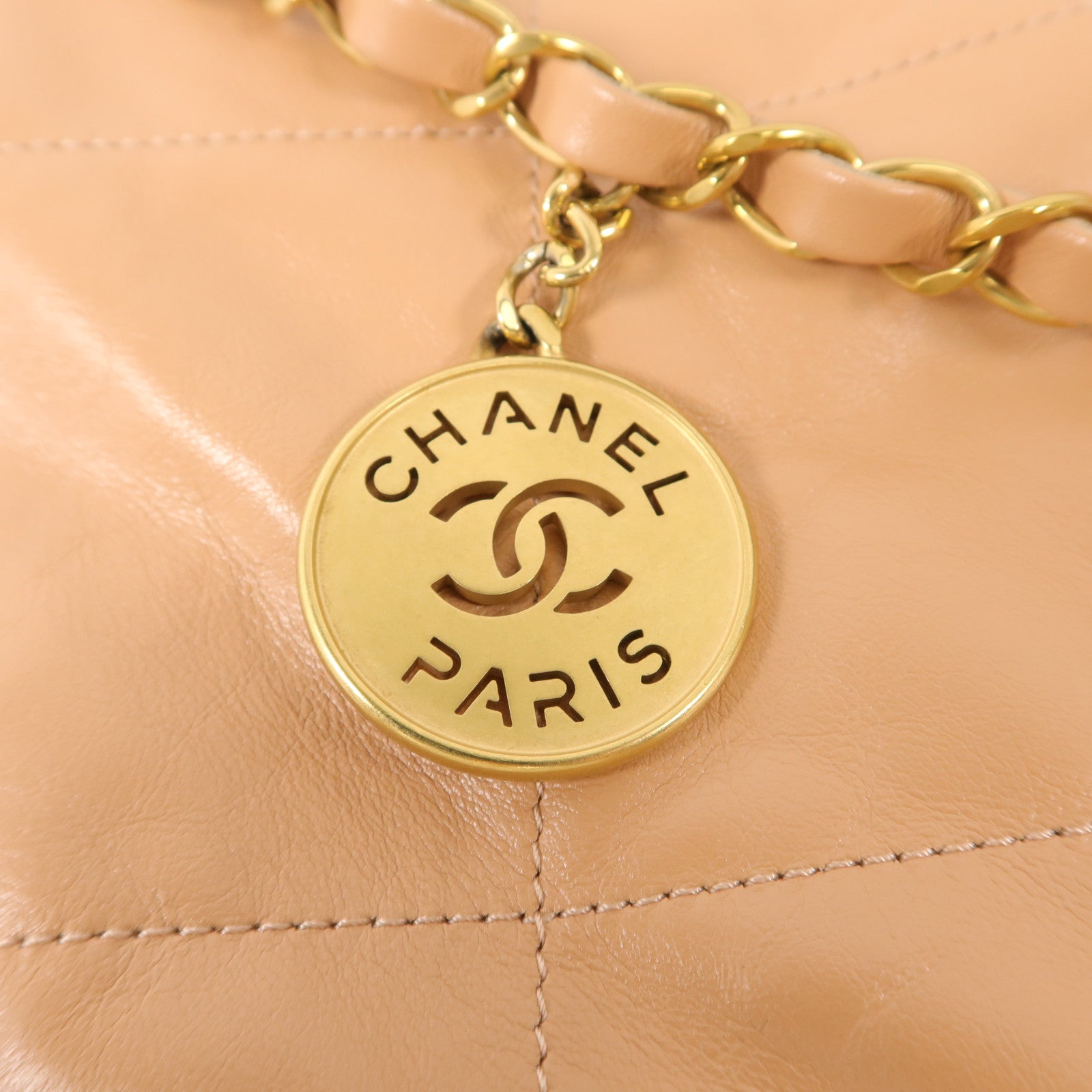 CHANEL 牛皮皮革Chanel 22 Small鏈帶肩背袋