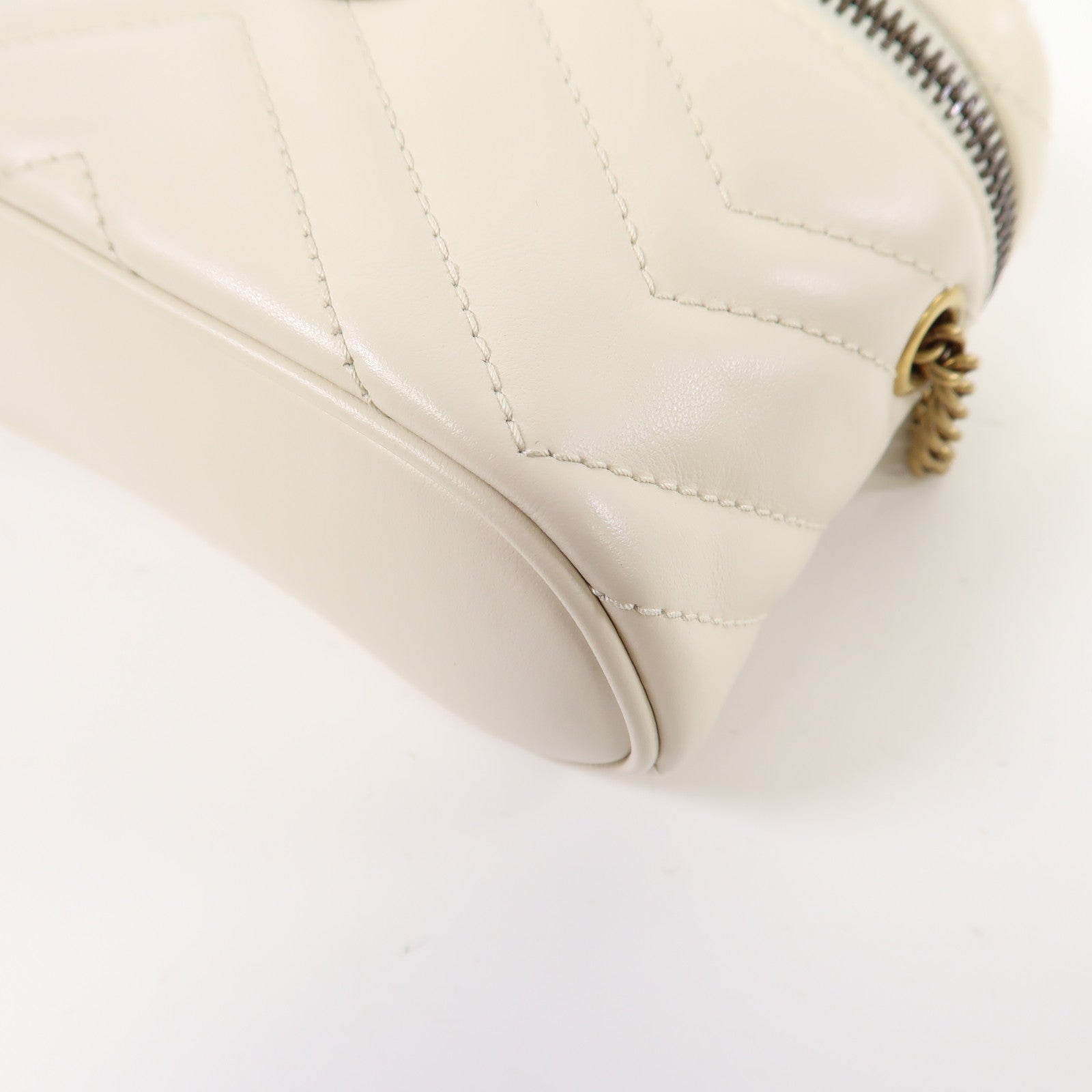 GUCCI 牛皮皮革GG Marmont Mini Top Handle Bag金扣手挽肩背兩用袋白色