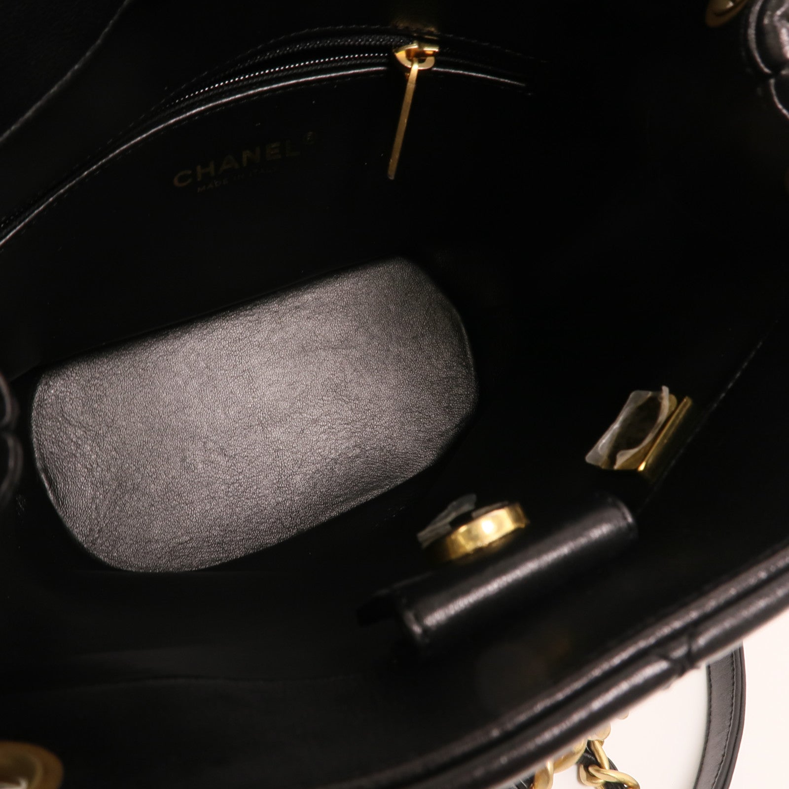 CHANEL 【激減優惠】牛皮皮革Chain Shoulder金扣肩背袋