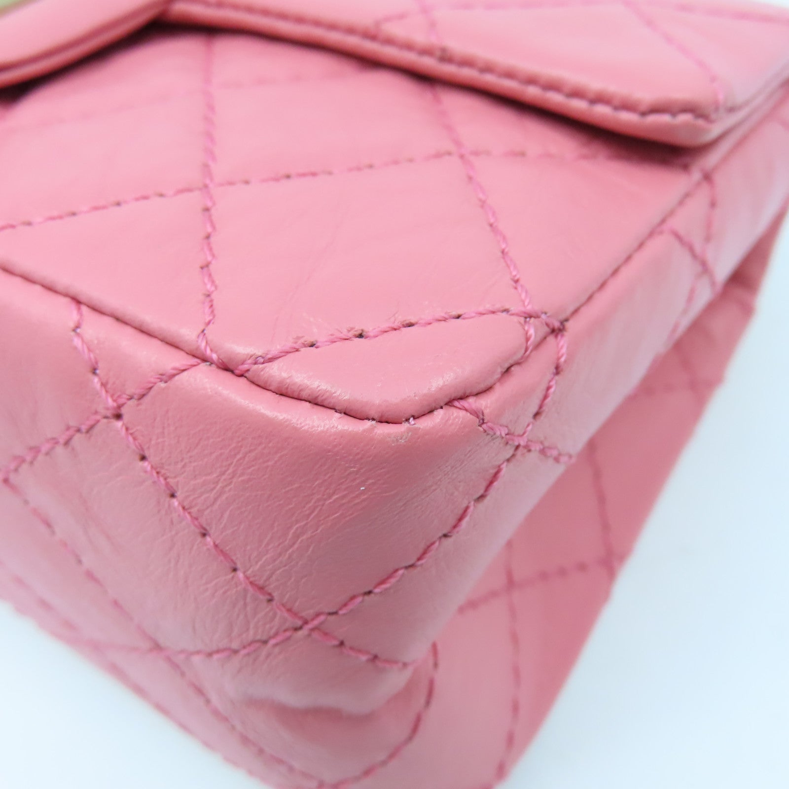 CHANEL 菱格牛皮皮革Mini 2.55金扣链带肩背袋粉红色