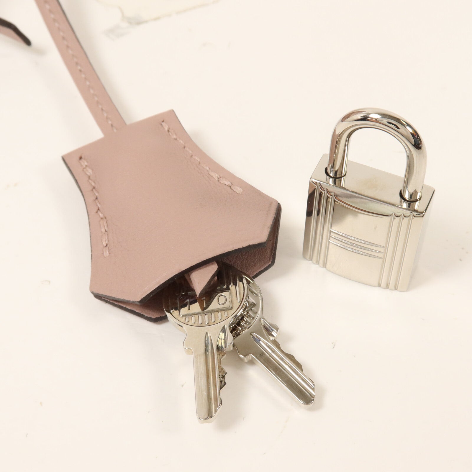 HERMES Swift皮革Bolide Secret手挽袋Glycine