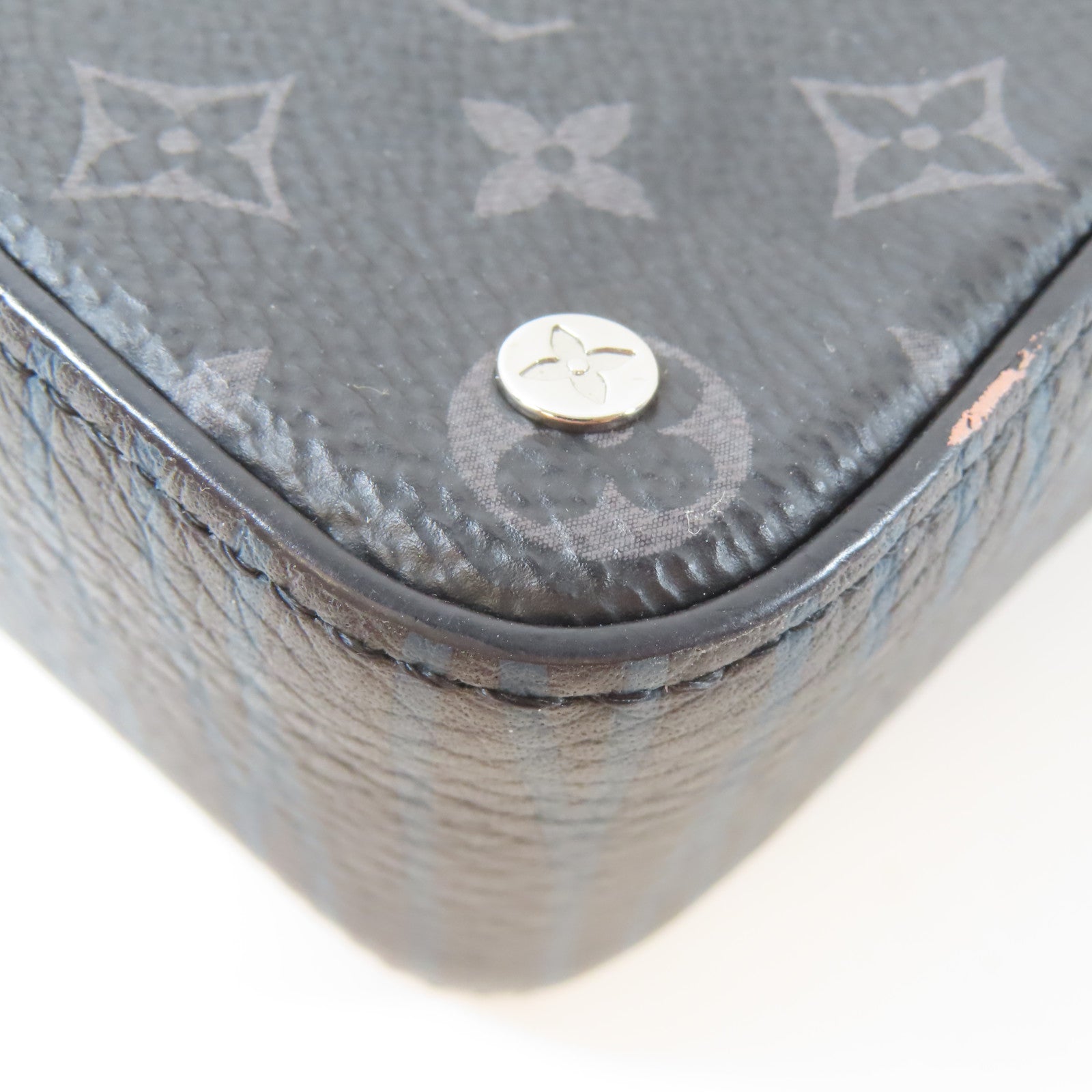 LOUIS VUITTON Monogram Eclipse Volga On Strap銀扣肩背袋黑色/藍色