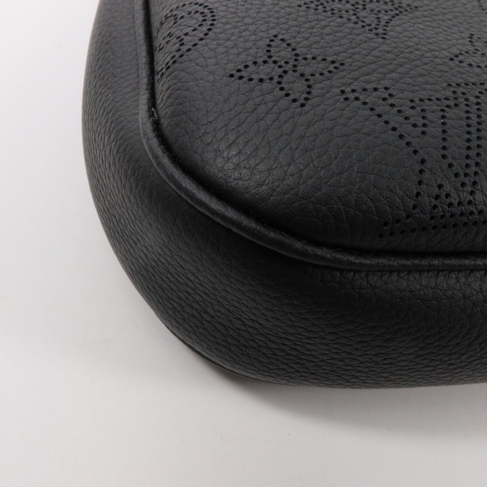 LOUIS VUITTON Monogram Mahina All Around PM手挽肩背兩用袋