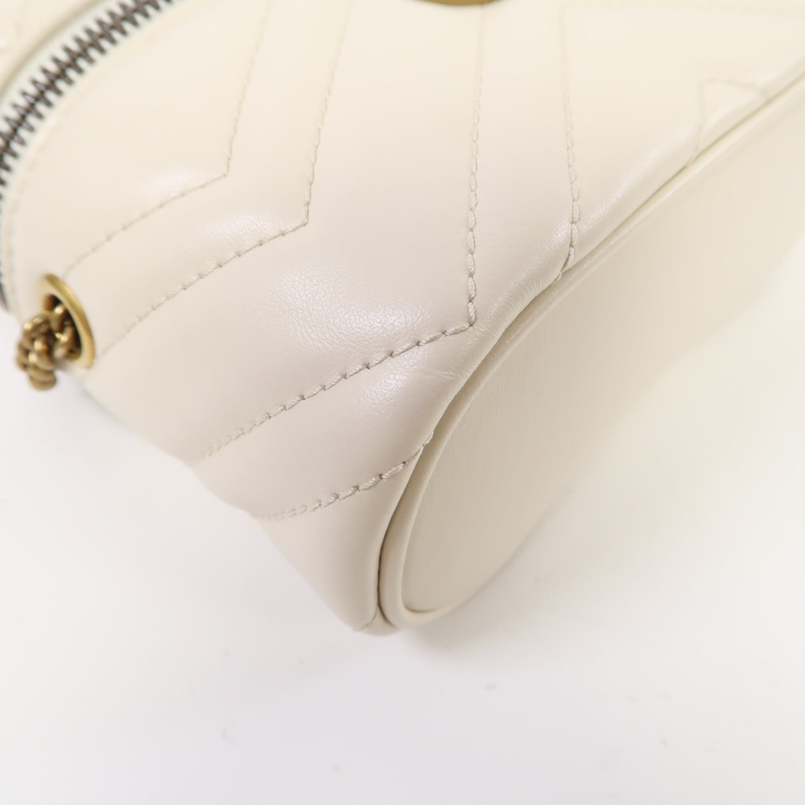 GUCCI 牛皮皮革GG Marmont Mini Top Handle Bag金扣手挽肩背兩用袋白色