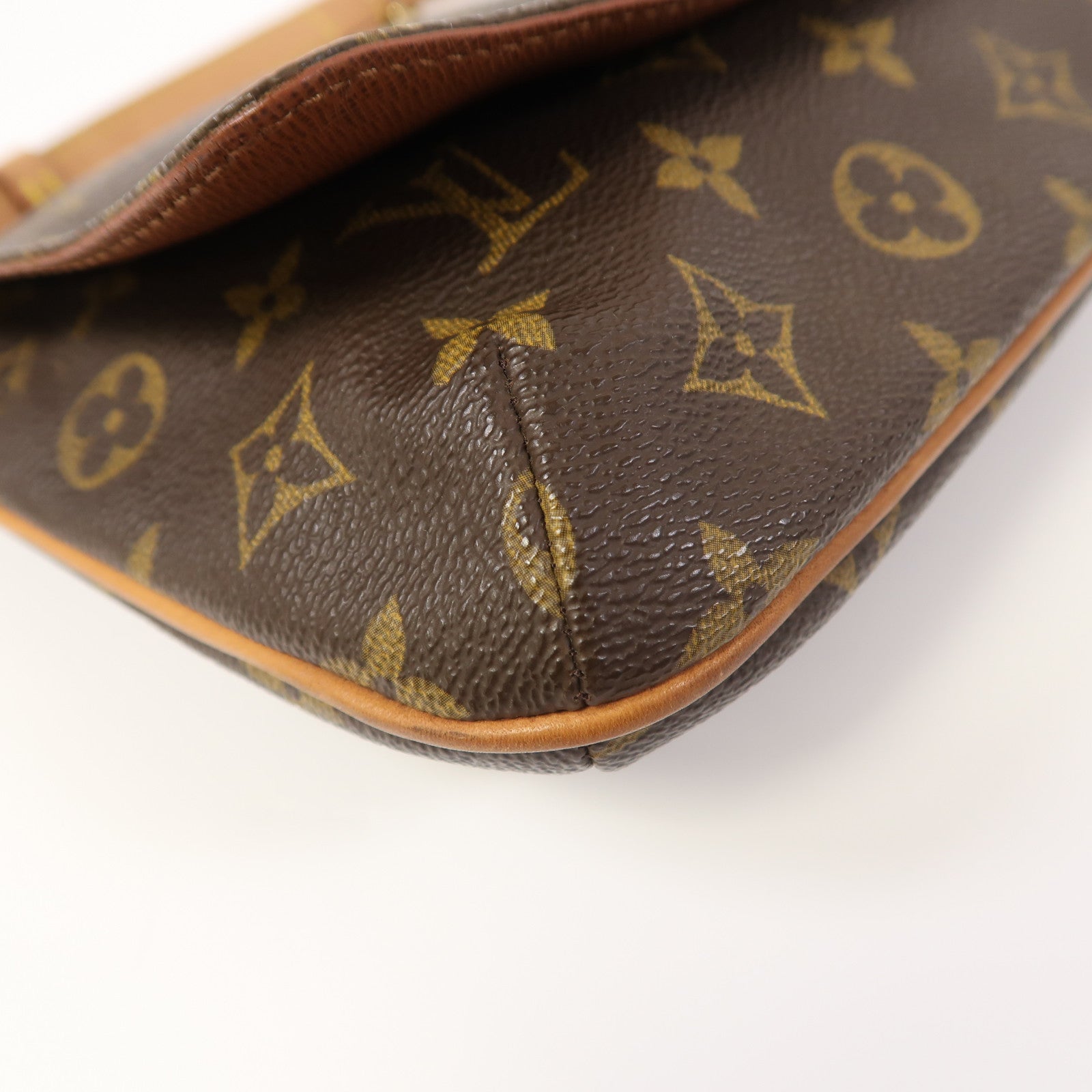 LOUIS VUITTON Monogram Musette Tango金扣肩背袋啡色