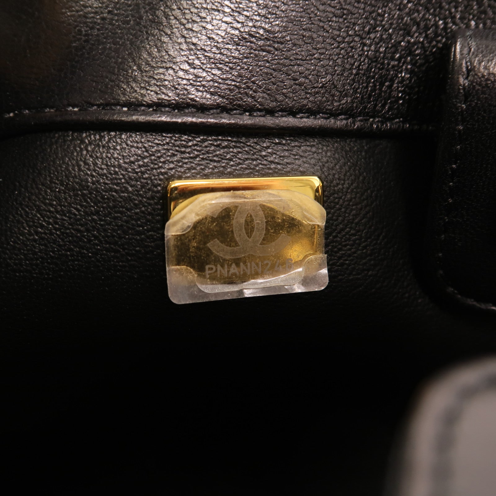 CHANEL 牛皮皮革Chain Shoulder金扣肩背袋