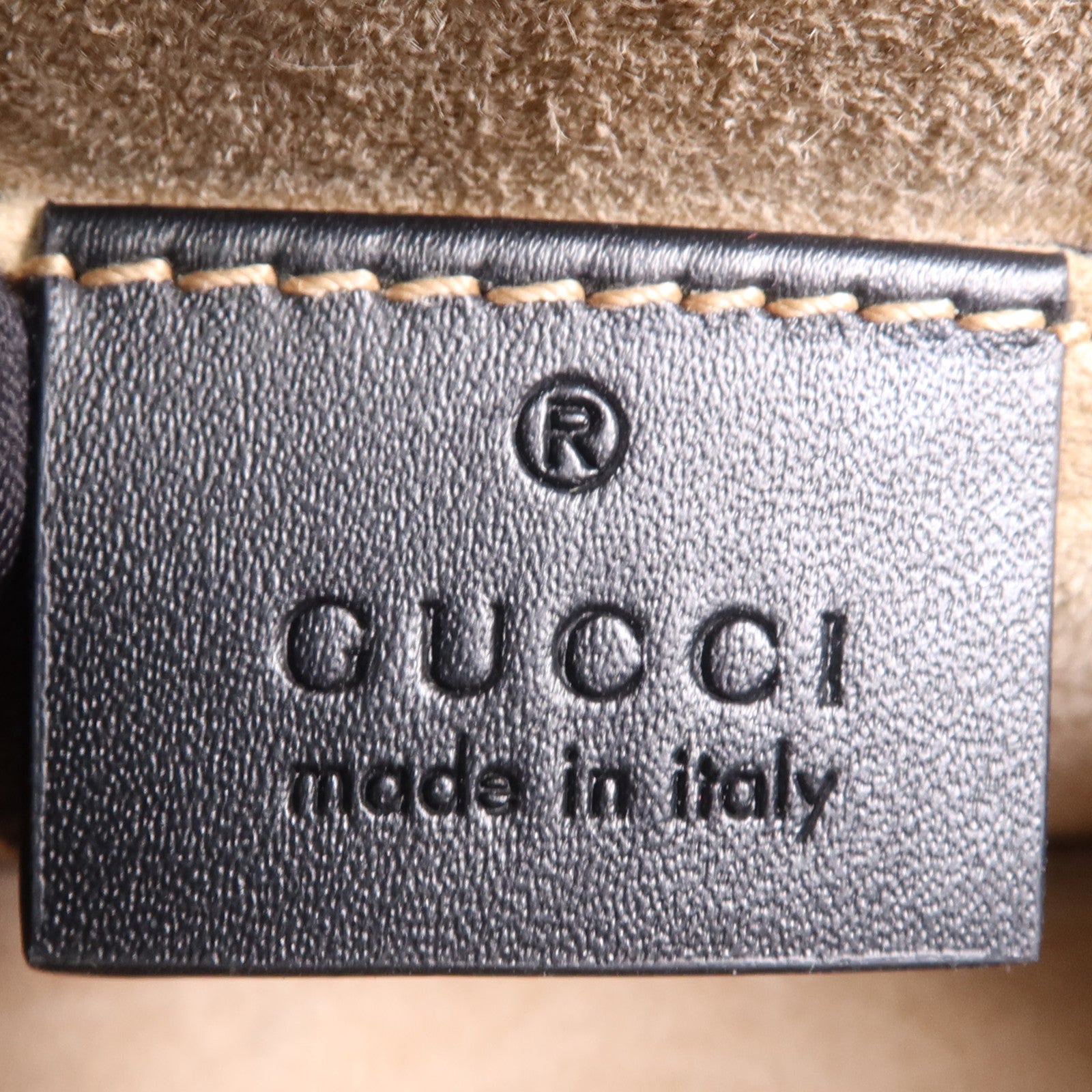 GUCCI 【激減優惠】牛皮皮革Syvie Mini金扣鏈帶肩背袋