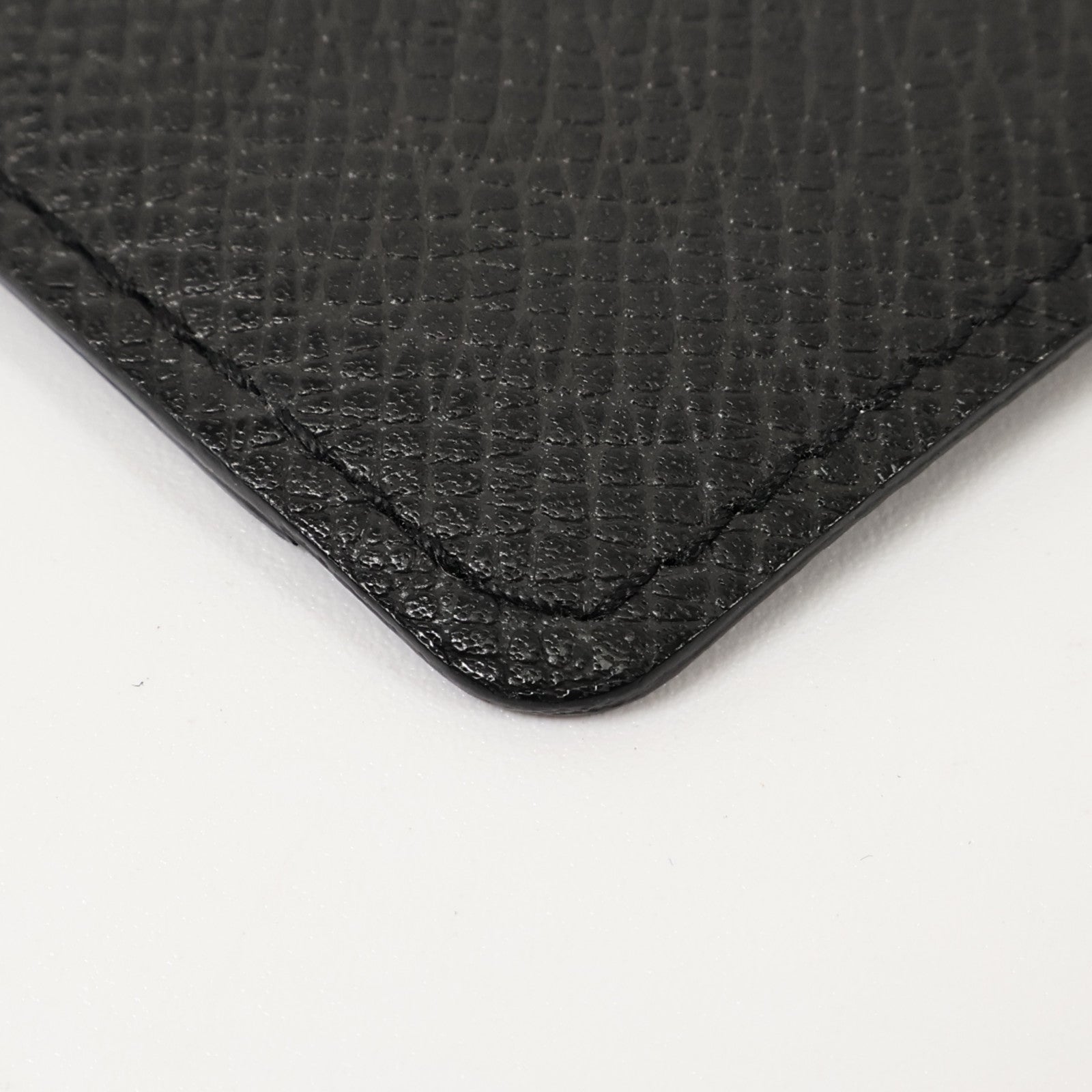 LOUIS VUITTON Taiga皮革Passport Holder護照套