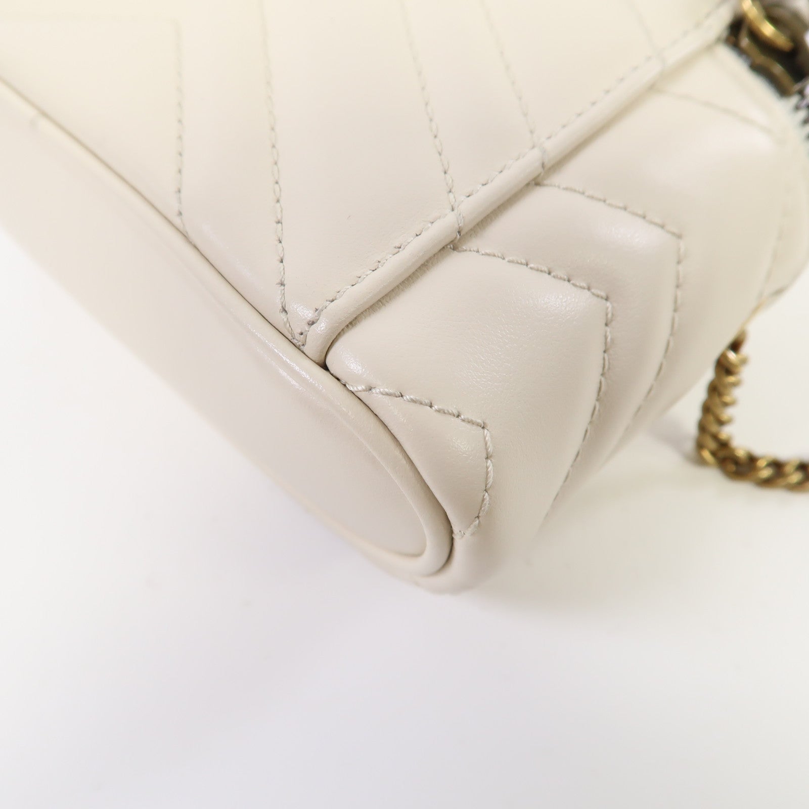 GUCCI 牛皮皮革GG Marmont Mini Top Handle Bag金扣手挽肩背兩用袋白色