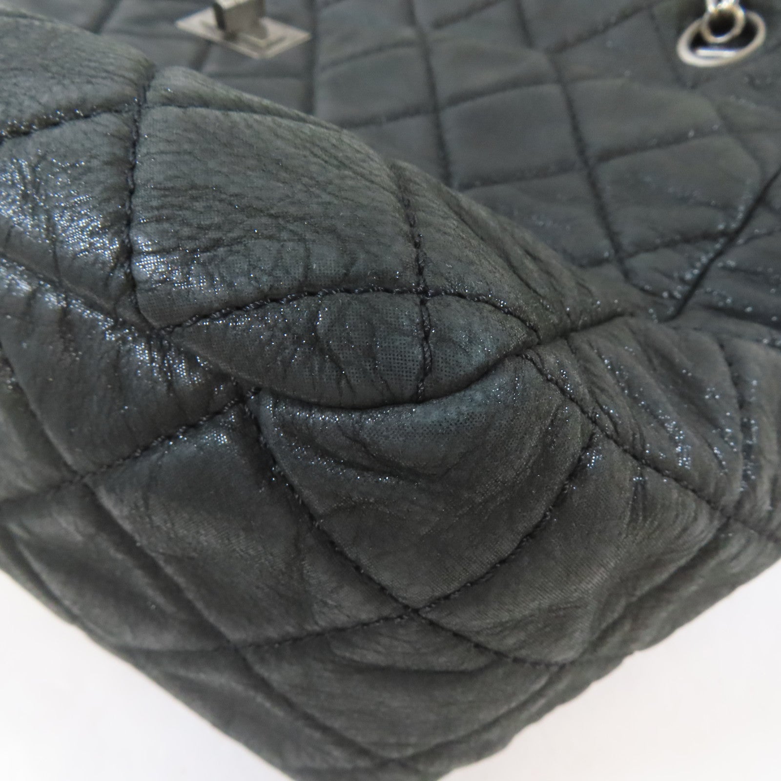 CHANEL 菱格牛皮皮革2.55 Chain Shoulder Bag黑扣鏈帶肩背袋黑色