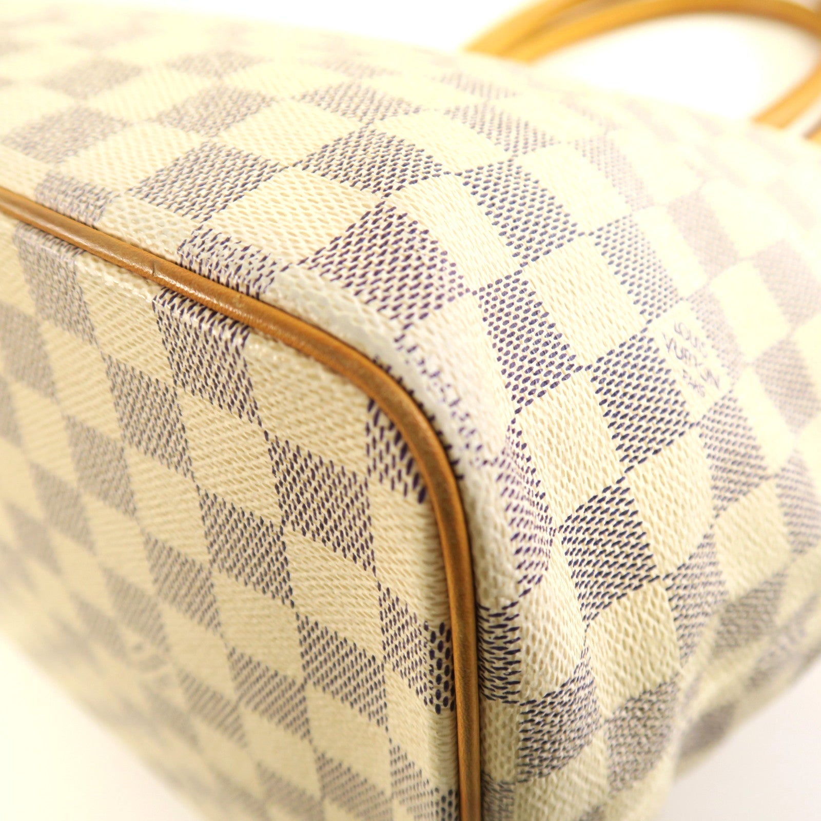 LOUIS VUITTON 【激減優惠】Damier Azur Saleya金扣肩背袋白色
