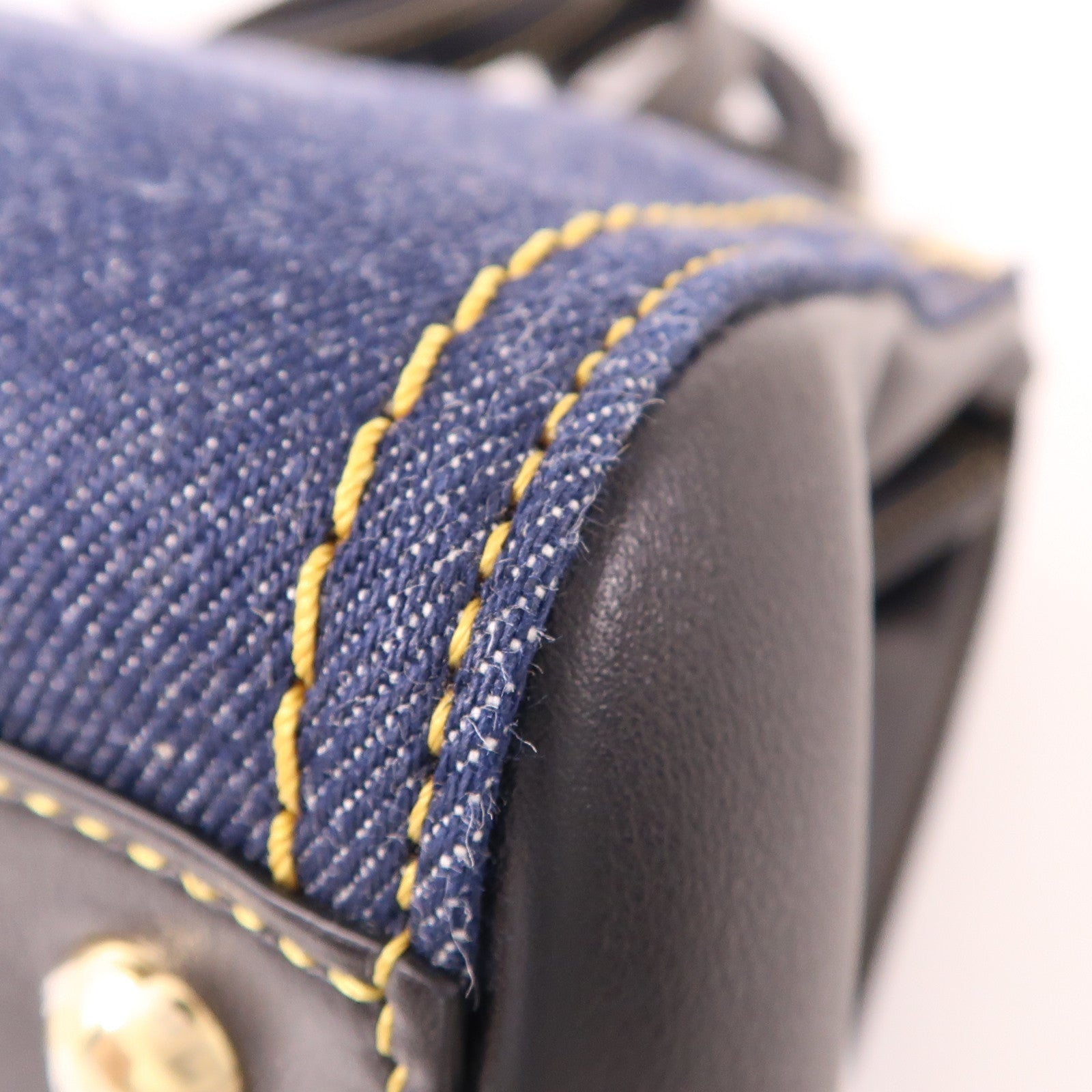 Delvaux 牛仔布Brillant Trench金扣手挽肩背兩用袋