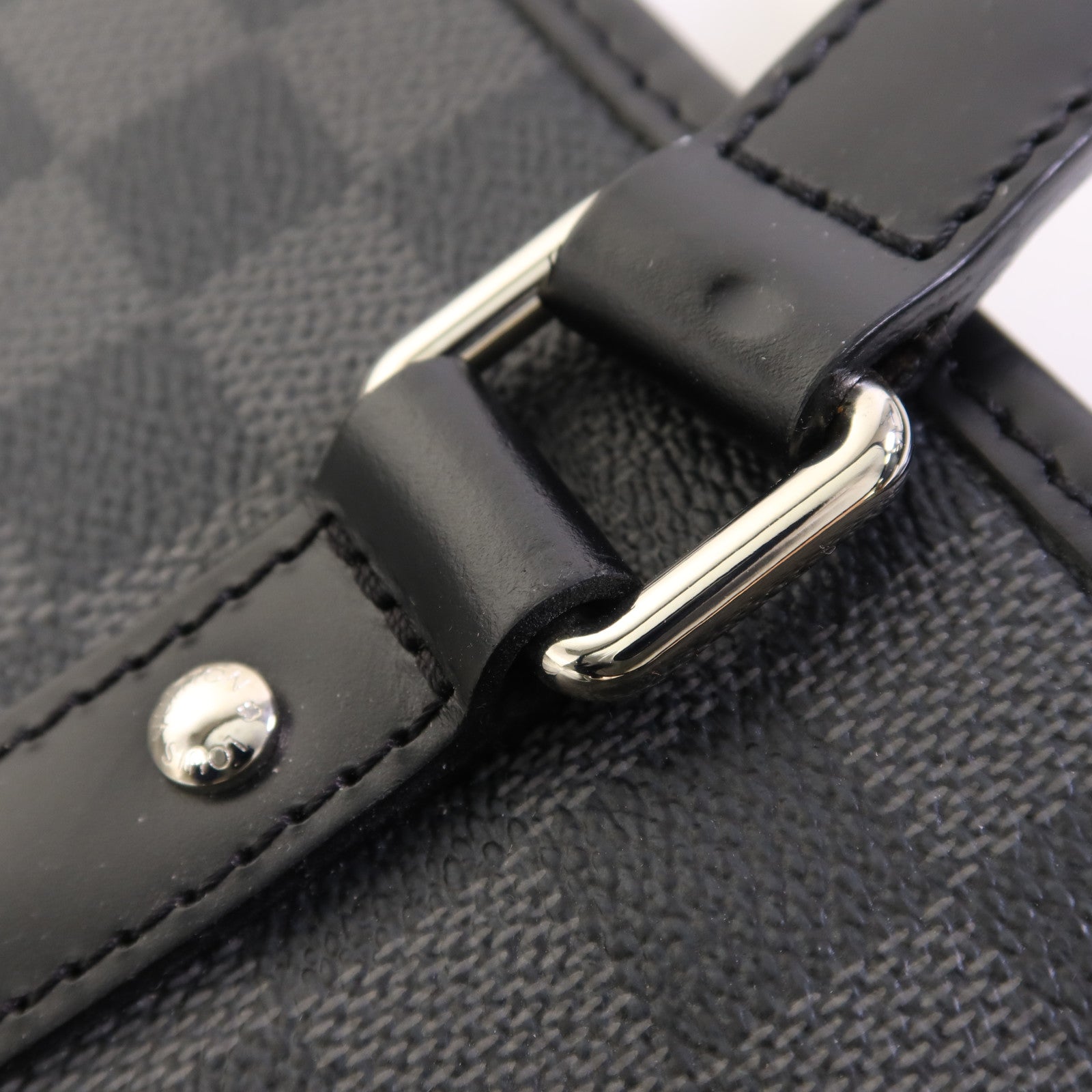LOUIS VUITTON Damier Graphite Tadao PM銀扣手挽肩背兩用袋