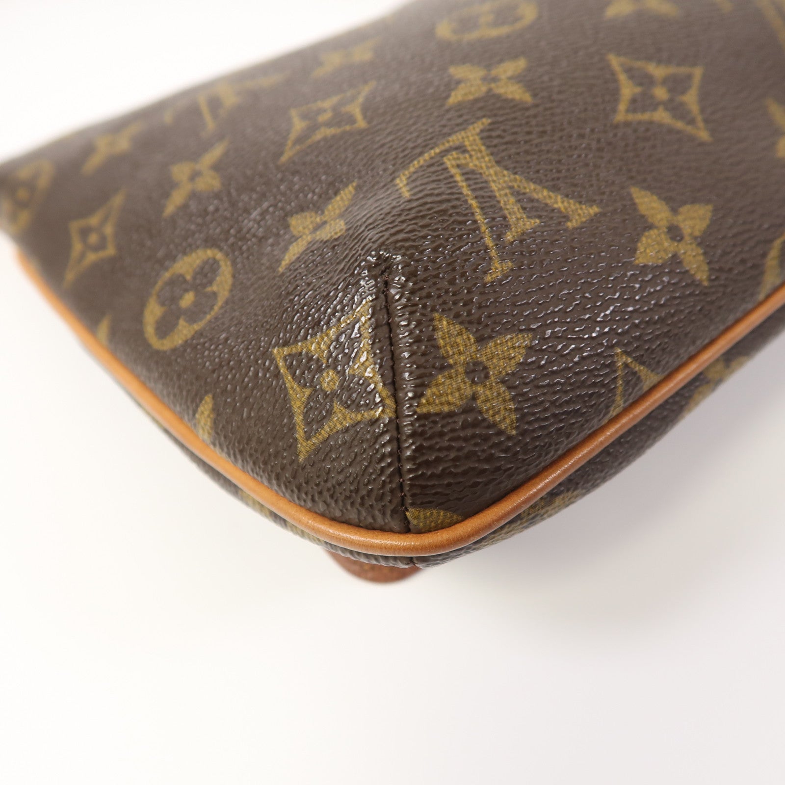 LOUIS VUITTON Monogram Musette Tango金扣肩背袋啡色