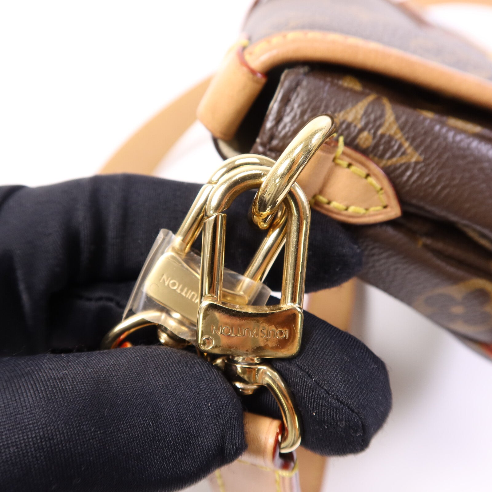 LOUIS VUITTON Monogram Saumur BB金扣手挽肩背兩用袋