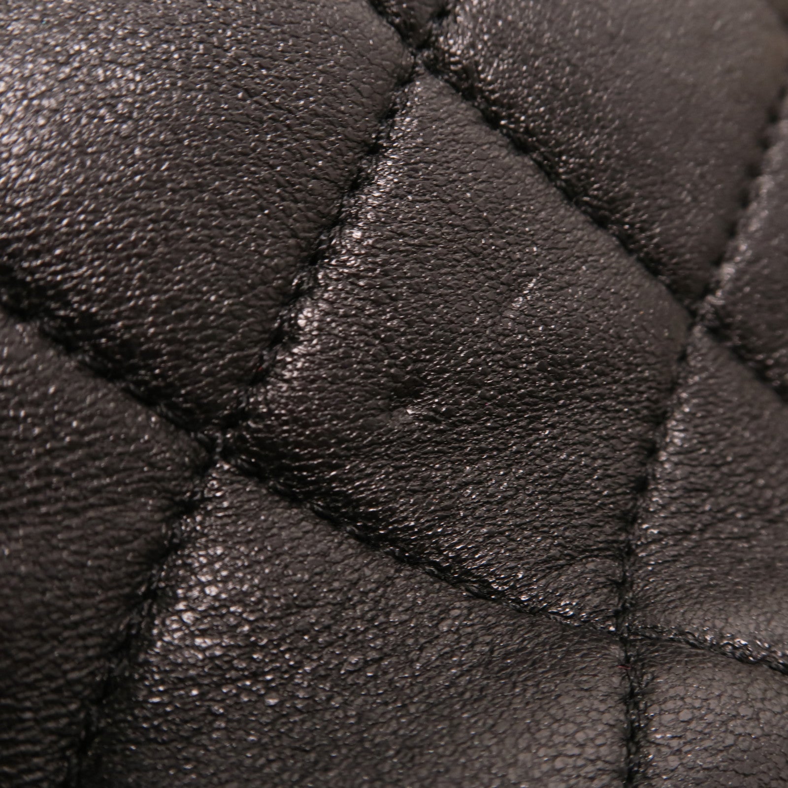 CHANEL 牛皮皮革Chain Shoulder金扣肩背袋