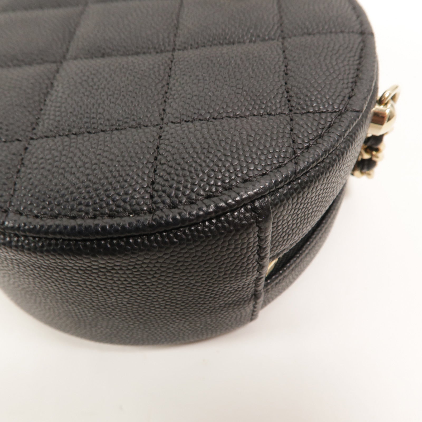 CHANEL 牛皮皮革Round Vanity Case鏈帶肩背袋