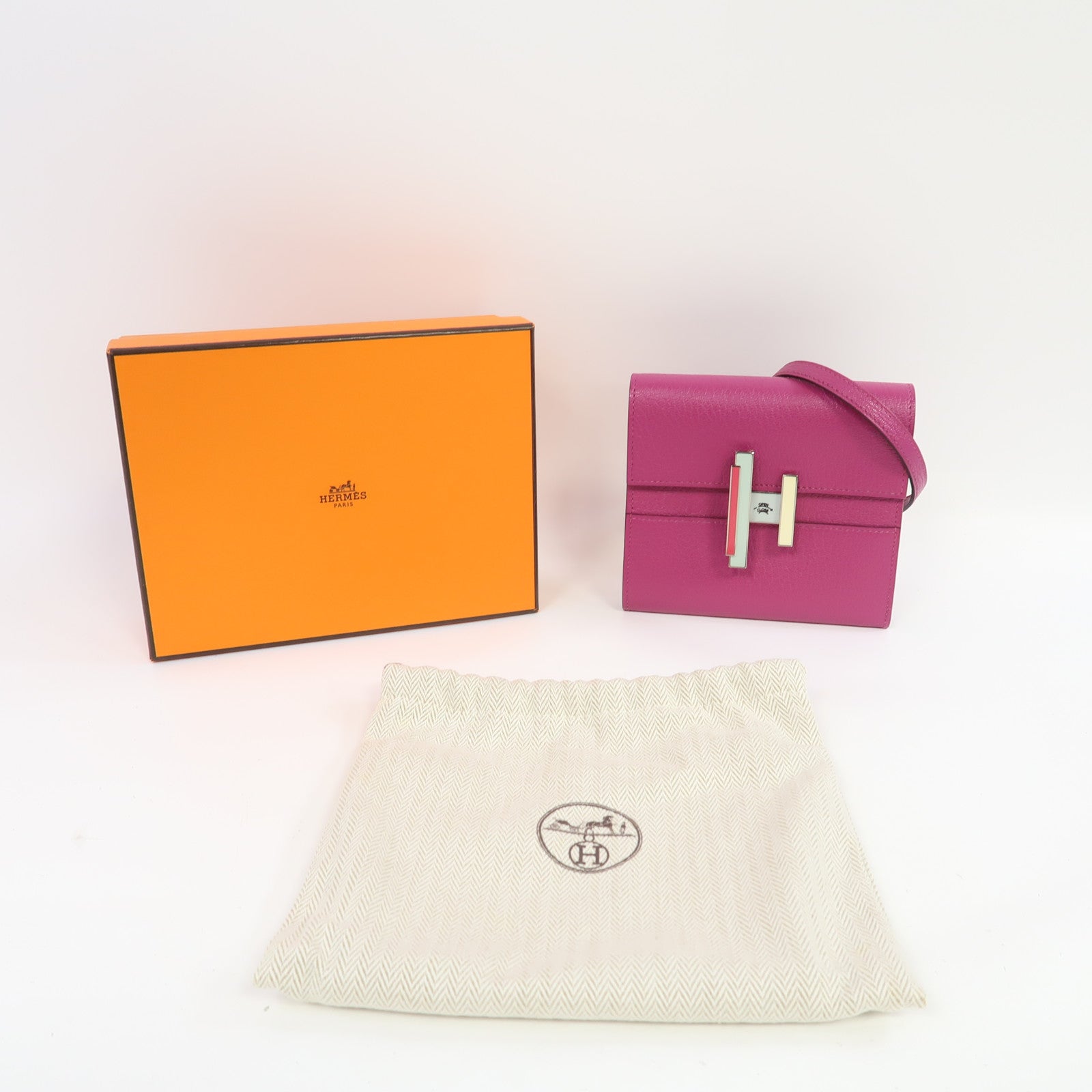 HERMES 【激減優惠】Chevre皮革Cinhetic To Go Wallet銀扣肩背袋木蘭粉色