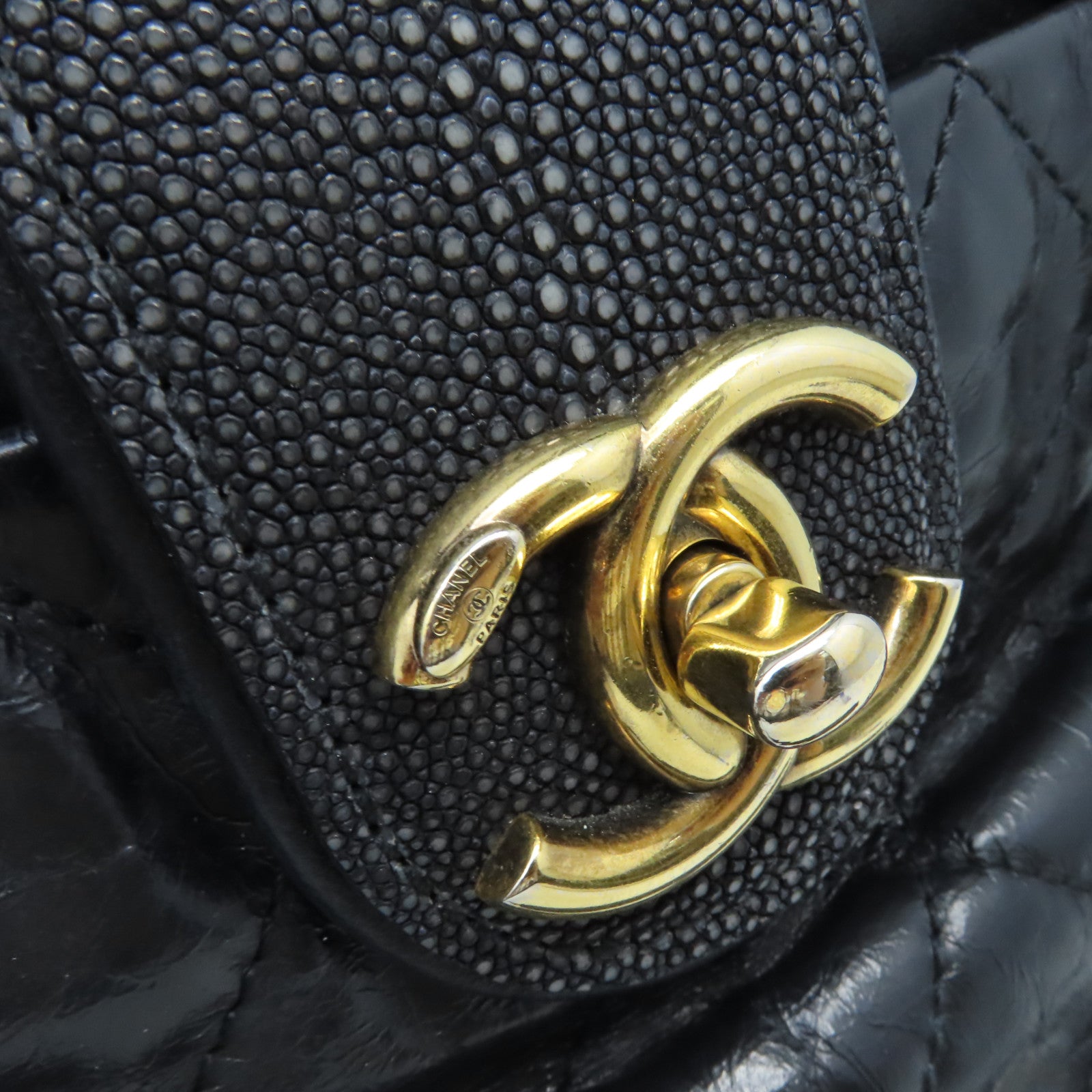 CHANEL 【激減優惠】菱格牛皮皮革/魔鬼魚皮革Chain 2Way Shoulder Bag金扣鏈帶手挽肩背兩用袋黑色